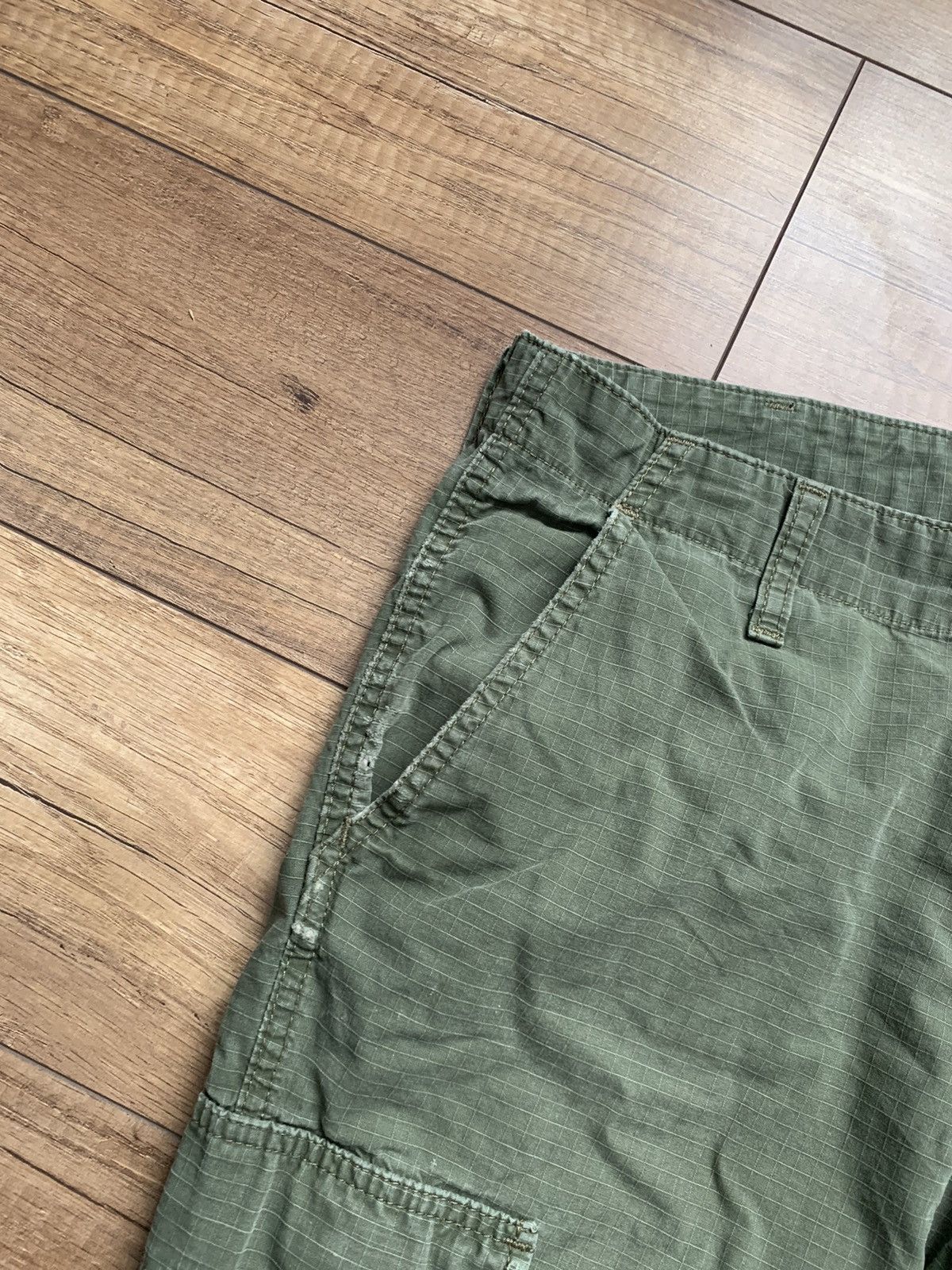 Carhartt Carhartt Cargo Regular Pants Vintage Distressed Size US 31 - 11 Thumbnail