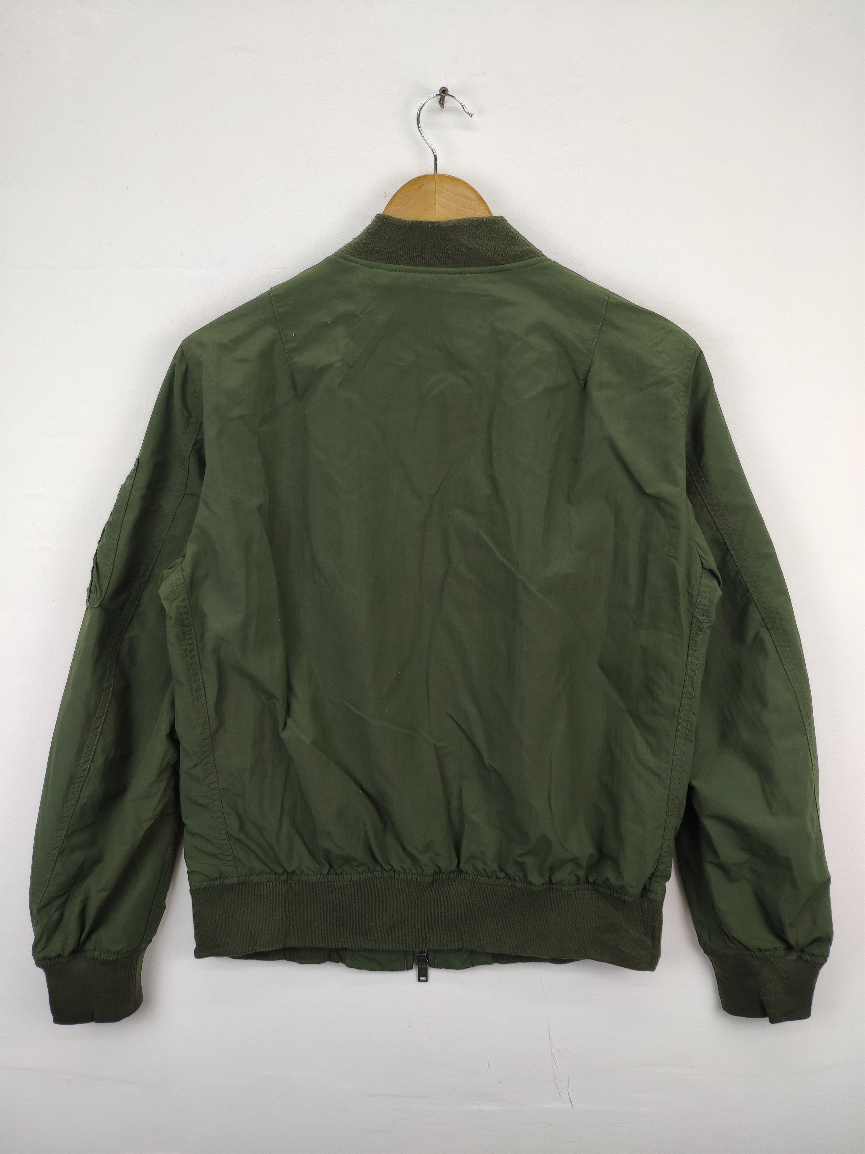 Japanese Brand × Uniqlo Uniqlo Bomber Jacket Alpha Industries Style Size US S / EU 44-46 / 1 - 2 Thumbnail
