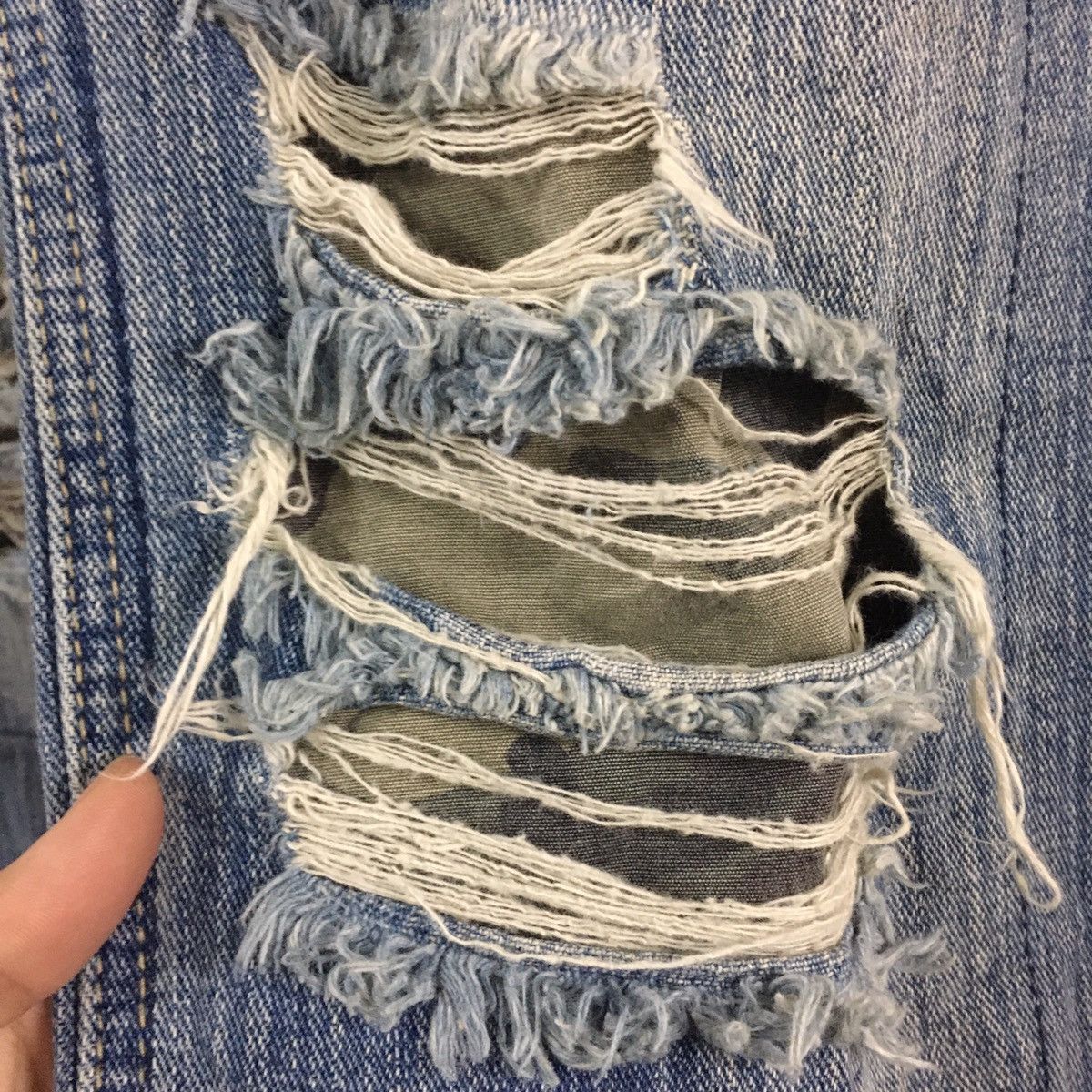 Japanese Brand Japanese brand distressed ripped jeans like visvim hysteric Size US 28 / EU 44 - 6 Thumbnail