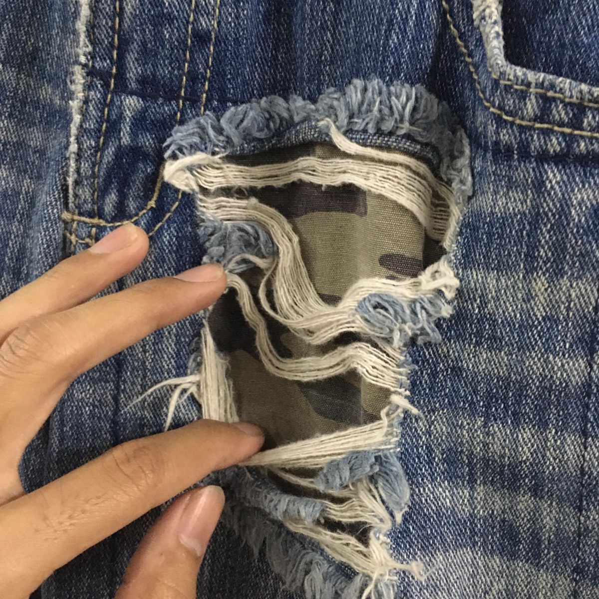 Japanese Brand Japanese brand distressed ripped jeans like visvim hysteric Size US 28 / EU 44 - 5 Thumbnail
