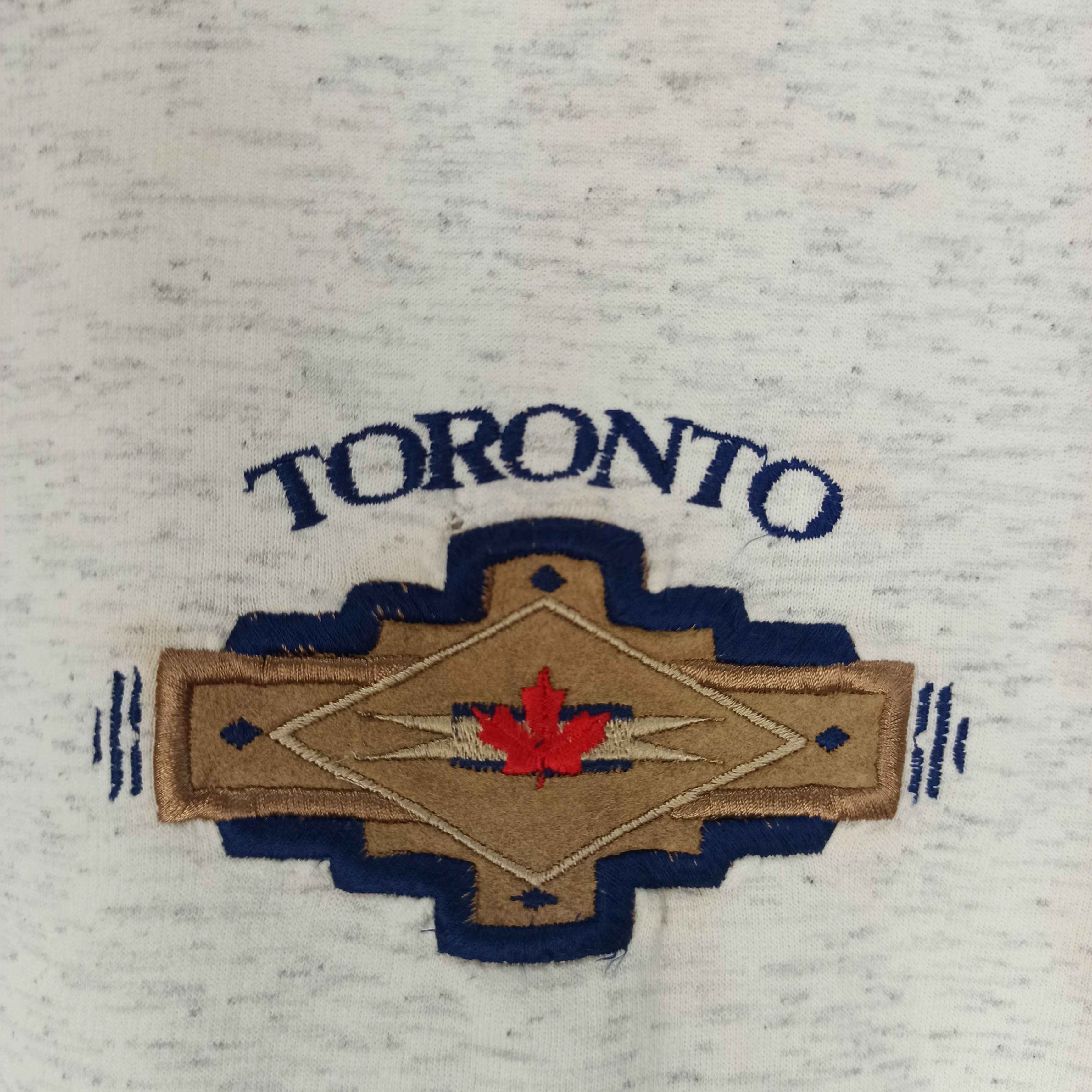 Other Vintage Toronto Canada Sweatshirt Embroidered Big Logo Size US M / EU 48-50 / 2 - 2 Thumbnail