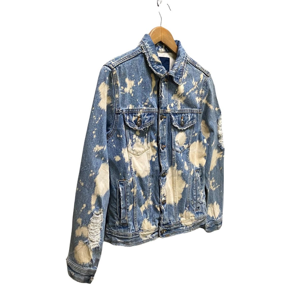 Zara zara distressed bleached trucker jacket Size US S / EU 44-46 / 1 - 3 Thumbnail