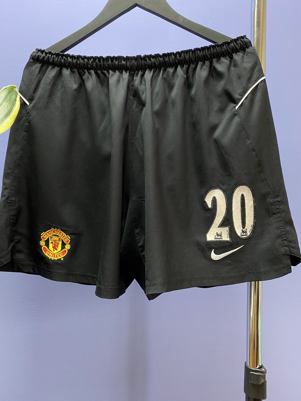 Nike Manchester United 2004-2006 #20 Solskjaer Soccer Shorts Size US 36 / EU 52 - 6 Thumbnail