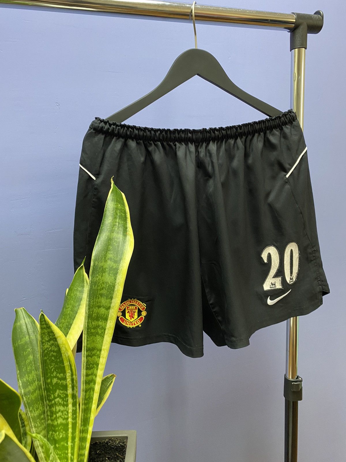 Nike Manchester United 2004-2006 #20 Solskjaer Soccer Shorts Size US 36 / EU 52 - 3 Thumbnail