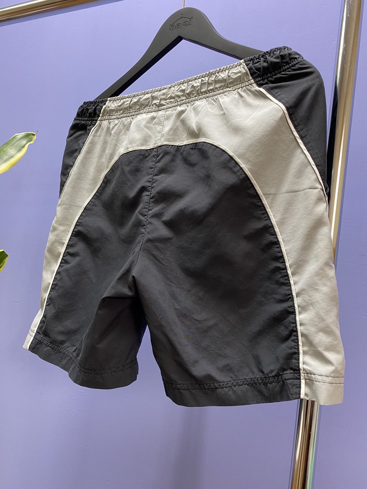 Nike × Vintage Vintage Nike Small Logo Swoosh Shorts Size S Size US 30 / EU 46 - 11 Thumbnail