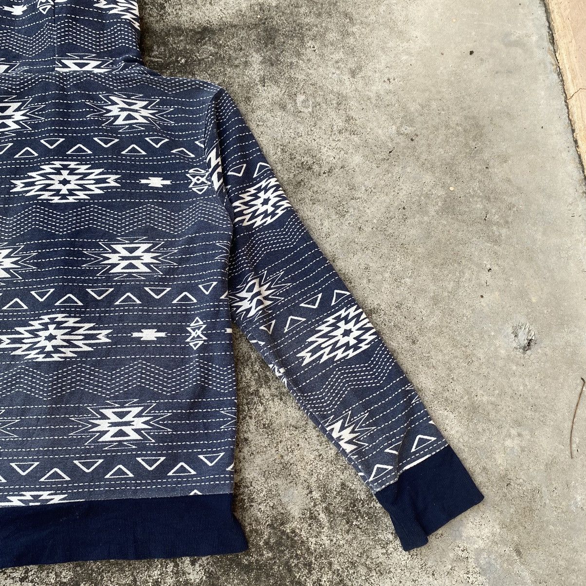 Japanese Brand × Vintage Vintage Japanese Navajo Zipper Hoodies Size US M / EU 48-50 / 2 - 10 Thumbnail