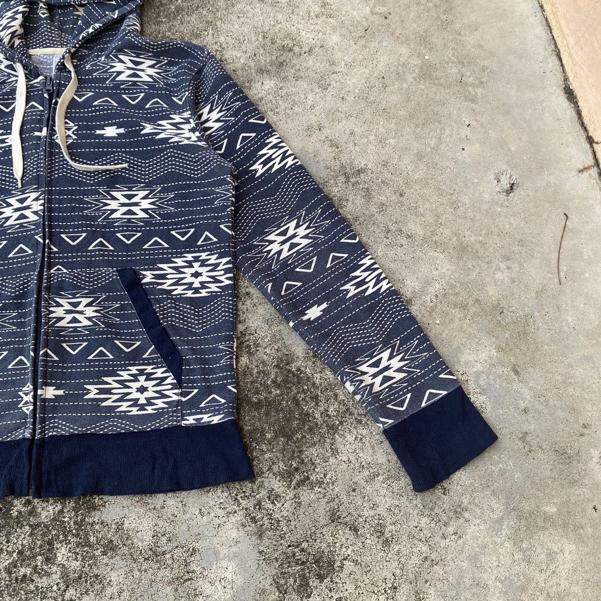 Japanese Brand × Vintage Vintage Japanese Navajo Zipper Hoodies Size US M / EU 48-50 / 2 - 5 Thumbnail