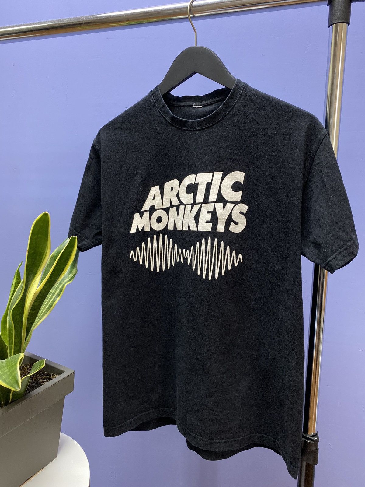 Band Tees Arctic Monkeys Logo Band T Shirt T Shirt Size US M / EU 48-50 / 2 - 2 Thumbnail