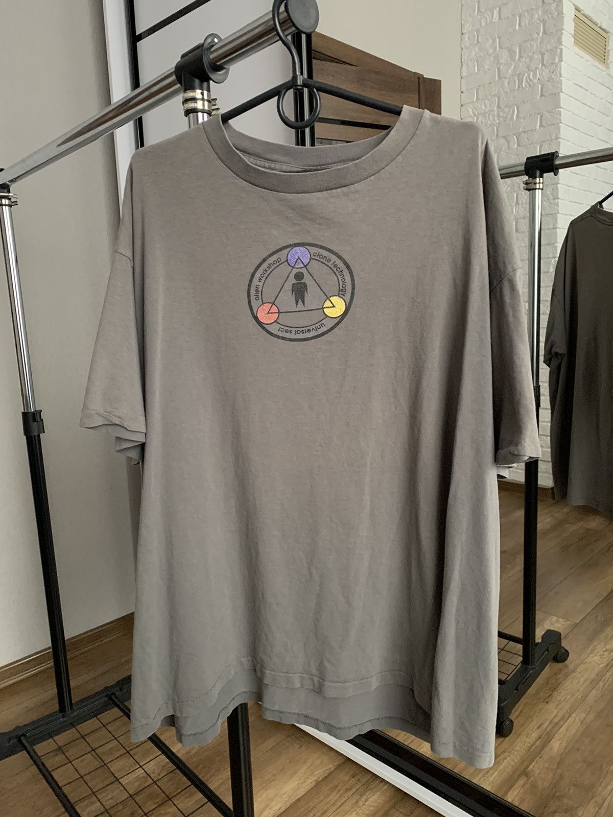 Alien Workshop Alien Workshop USA Skateboarding T-Shirt Vintage 90s Size US XL / EU 56 / 4 - 1 Thumbnail