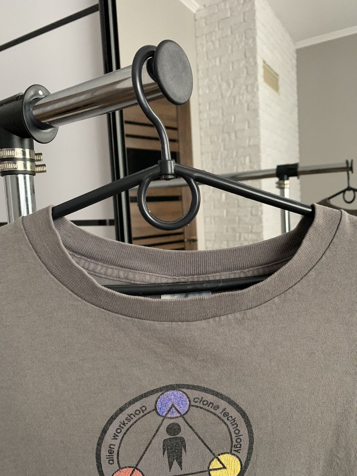 Alien Workshop Alien Workshop USA Skateboarding T-Shirt Vintage 90s Size US XL / EU 56 / 4 - 7 Thumbnail