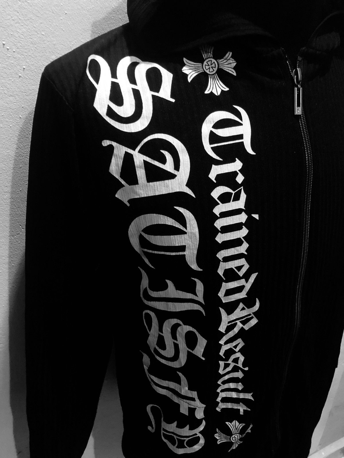 Japanese Brand × Other × Vintage Wild life hodie embroidery logo and also big printed Size US L / EU 52-54 / 3 - 4 Thumbnail
