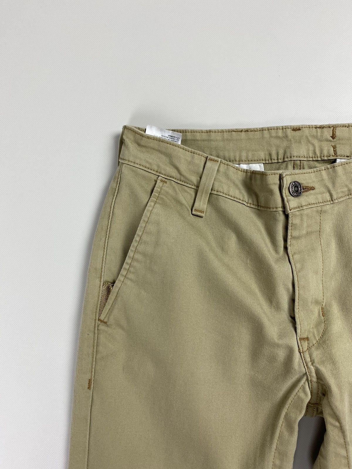 Levi's Levi’s Commuter Reflective men’s chino pants trousers Size US 32 / EU 48 - 8 Thumbnail