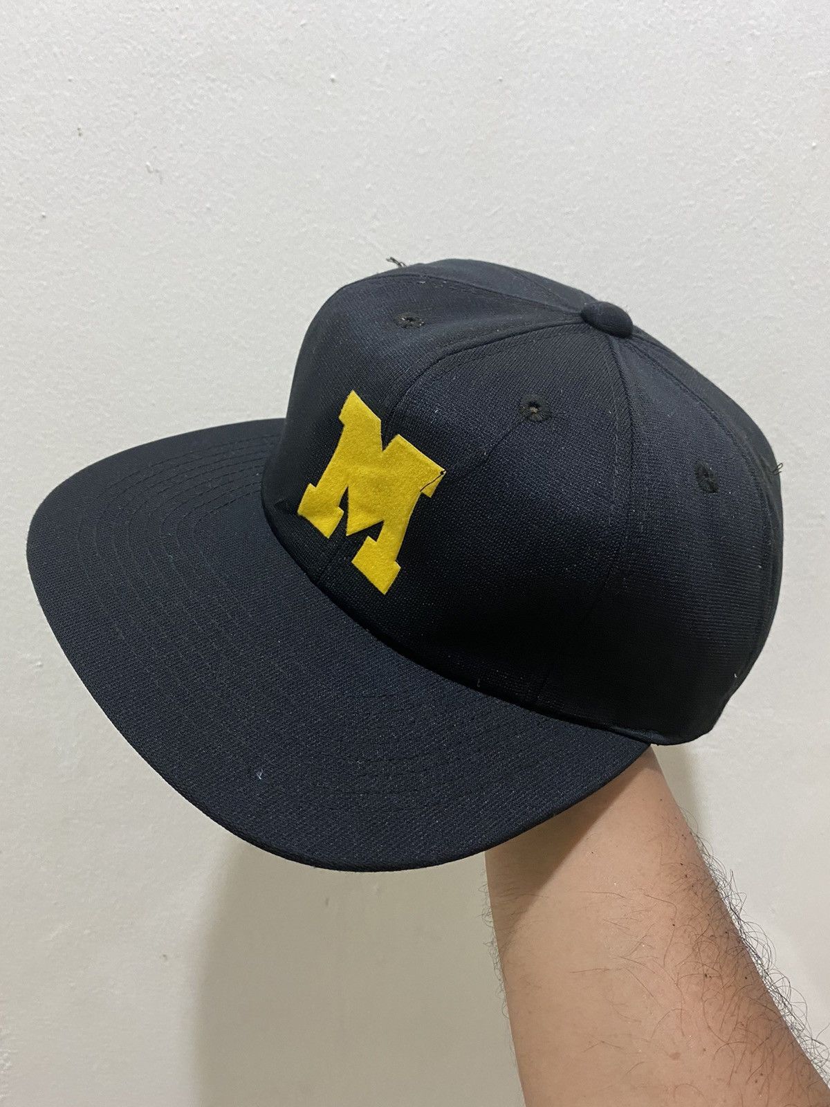Japanese Brand 🔥Vintage🔥 “M” Japanese Baseball Team Hat Size ONE SIZE - 1 Thumbnail
