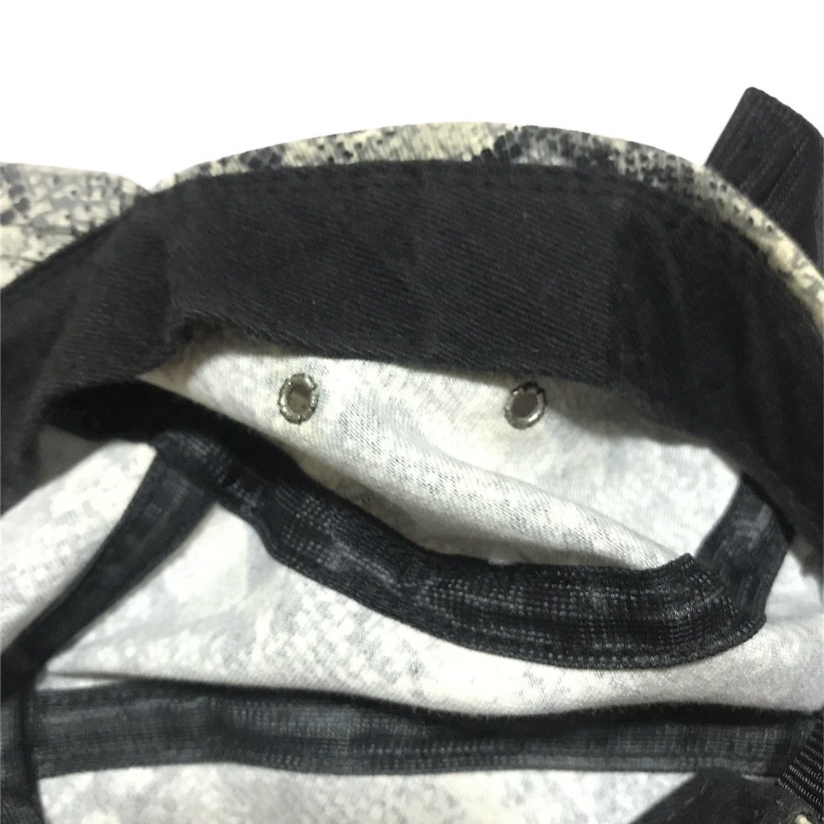 Supreme Vintage Supreme snakeskin 5 panel camp cap F/W 2001 Size ONE SIZE - 3 Thumbnail