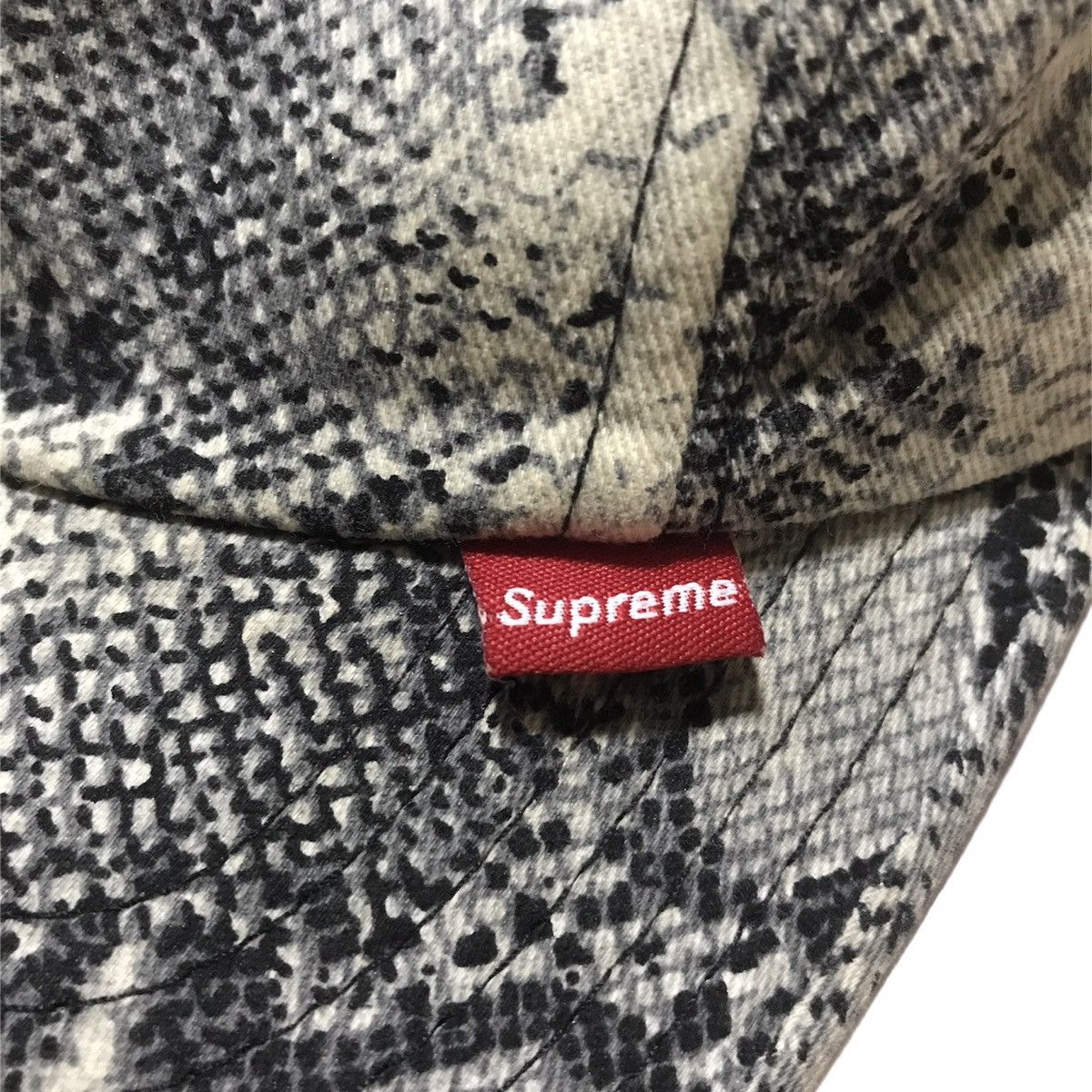 Supreme Vintage Supreme snakeskin 5 panel camp cap F/W 2001 Size ONE SIZE - 2 Thumbnail
