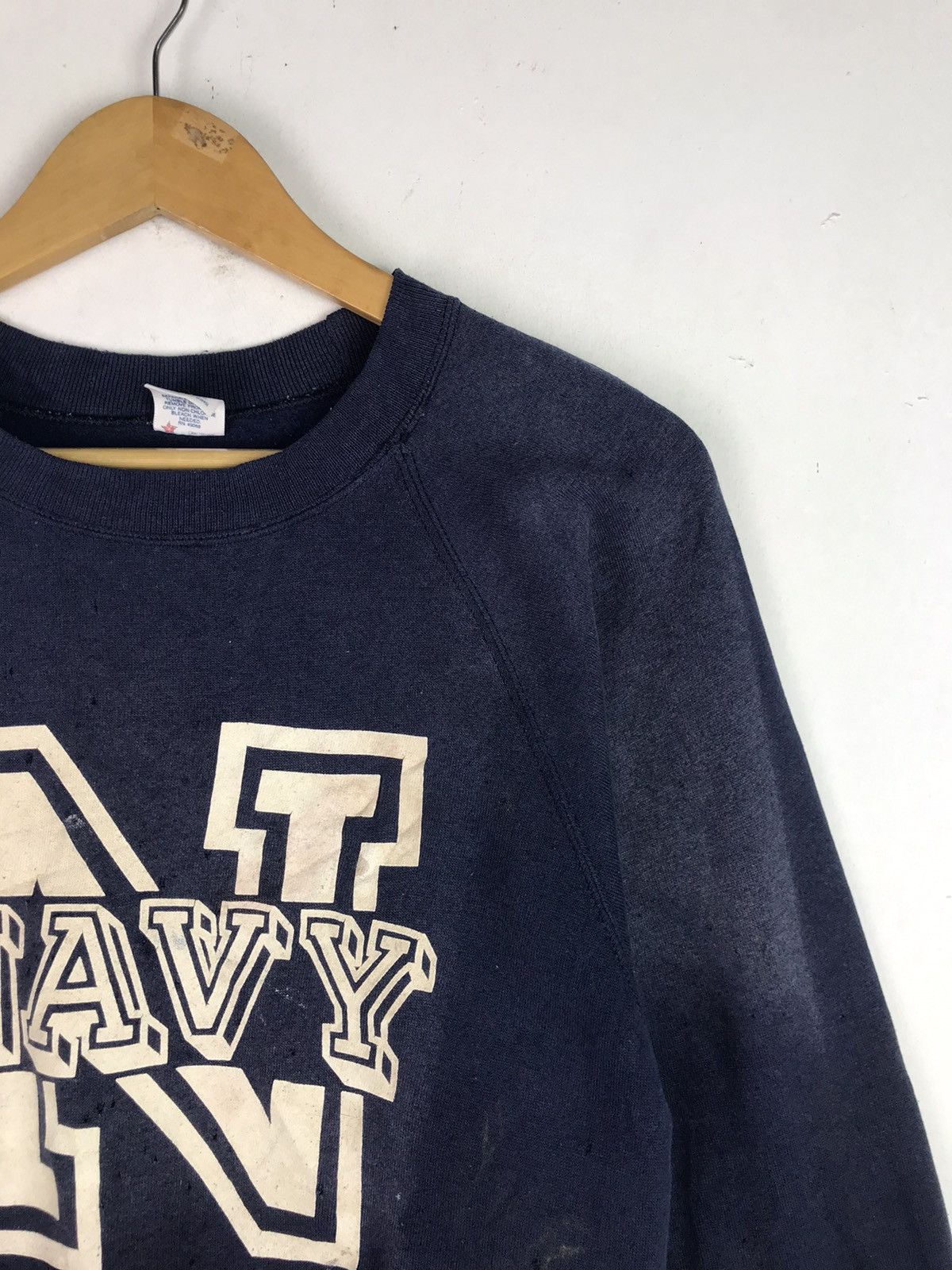 Vintage Vintage Navy Sweatshirt made in Usa Size US M / EU 48-50 / 2 - 5 Thumbnail