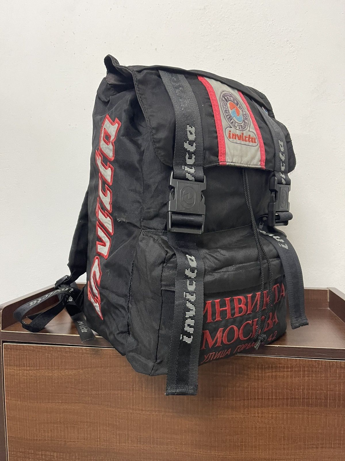 Invicta rucksack hotsell