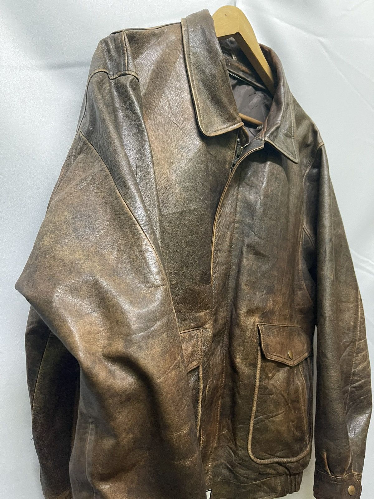 Vintage 📌Binding Offer📌 VINTAGE LEATHER JACKET BOMBER STYLE Size US XL / EU 56 / 4 - 6 Thumbnail