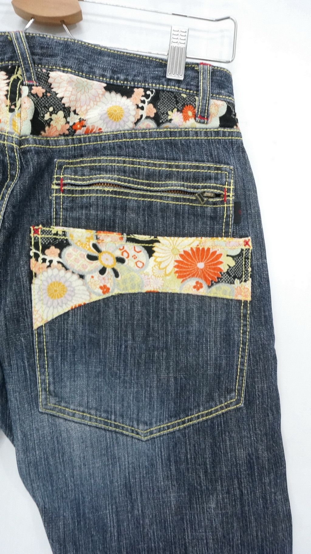 Japanese Brand WILD KHAKIS Japan Floral Art Dusty Dark Blue Jeans Size US 31 - 5 Thumbnail