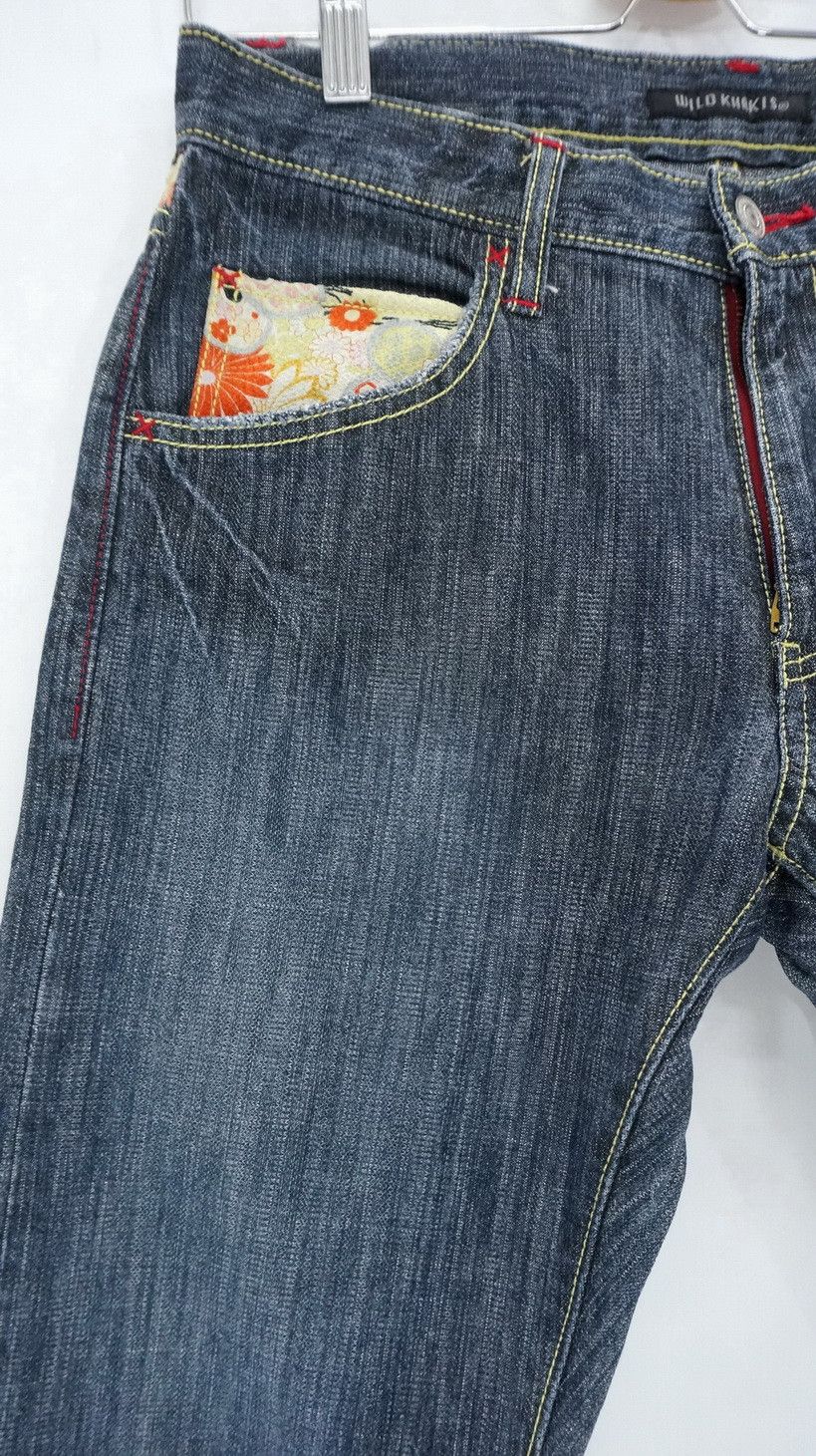 Japanese Brand WILD KHAKIS Japan Floral Art Dusty Dark Blue Jeans Size US 31 - 4 Thumbnail
