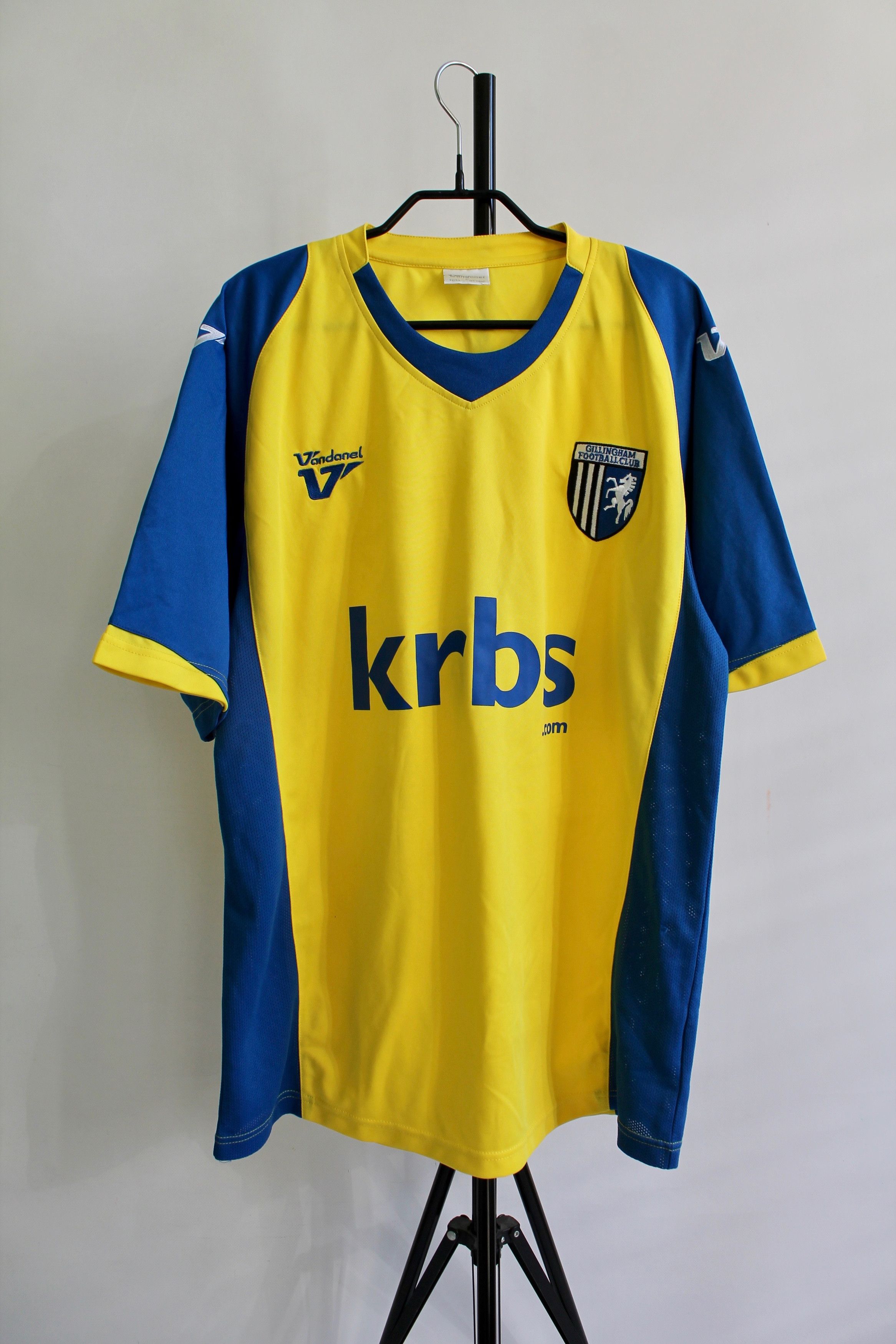 Vintage 2009 2010 Gillingham Away Kit Soccer team Football The Gills Size US L / EU 52-54 / 3 - 1 Thumbnail
