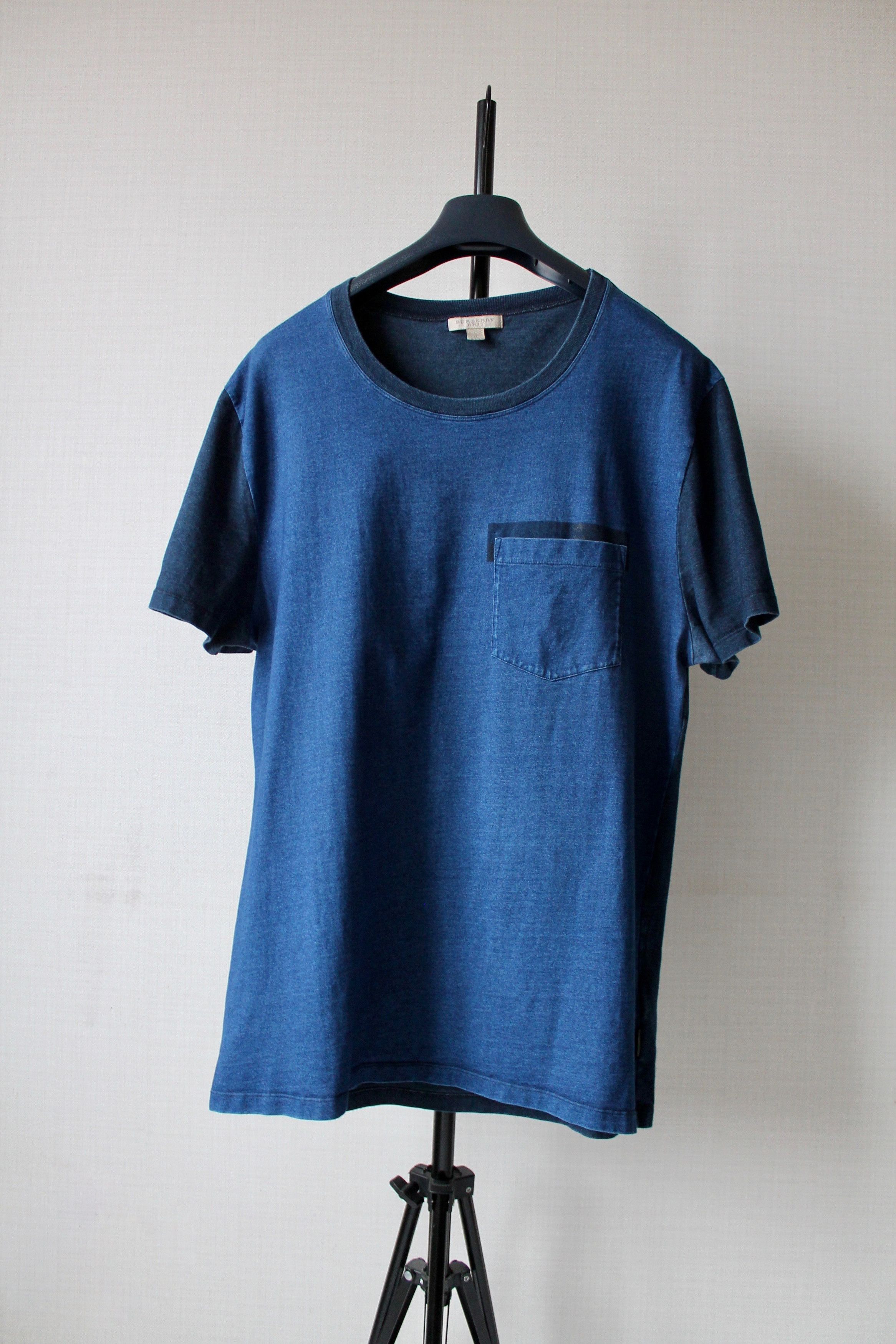 Burberry BUREBRRY Brit Blue Tee T-shirt Denim t shirt Size US L / EU 52-54 / 3 - 1 Thumbnail