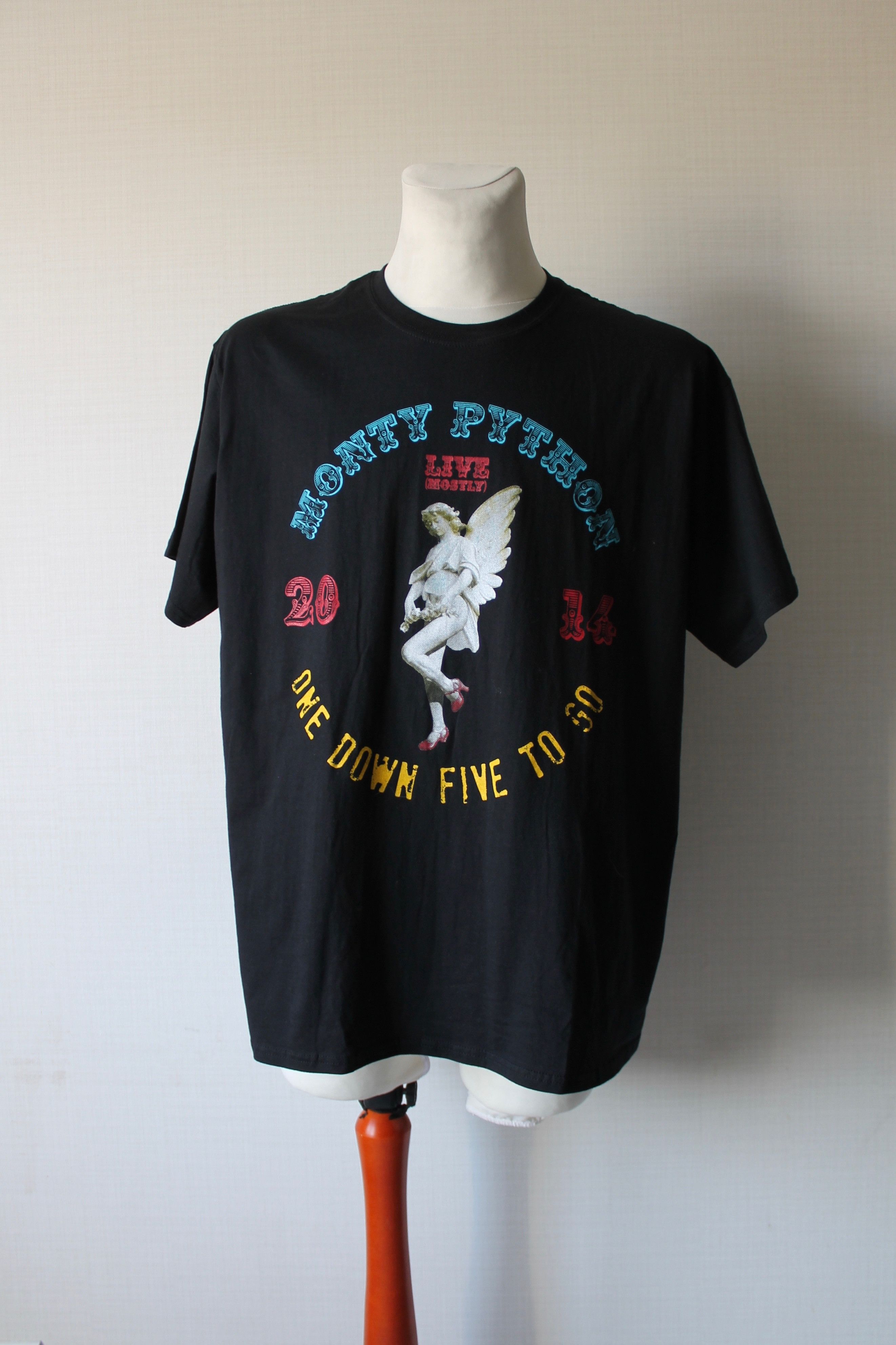 Vintage Monty Python T Shirt movie Black Size US XL / EU 56 / 4 - 2 Thumbnail