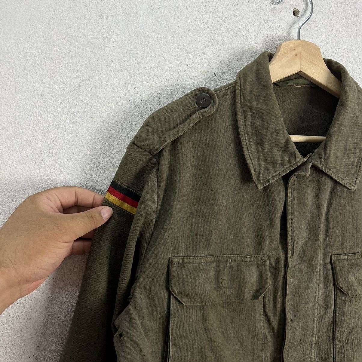 Vintage VINTAGE HIKORY CHORE JACKET WORKERS MILITARY ARMY Size US M / EU 48-50 / 2 - 4 Thumbnail
