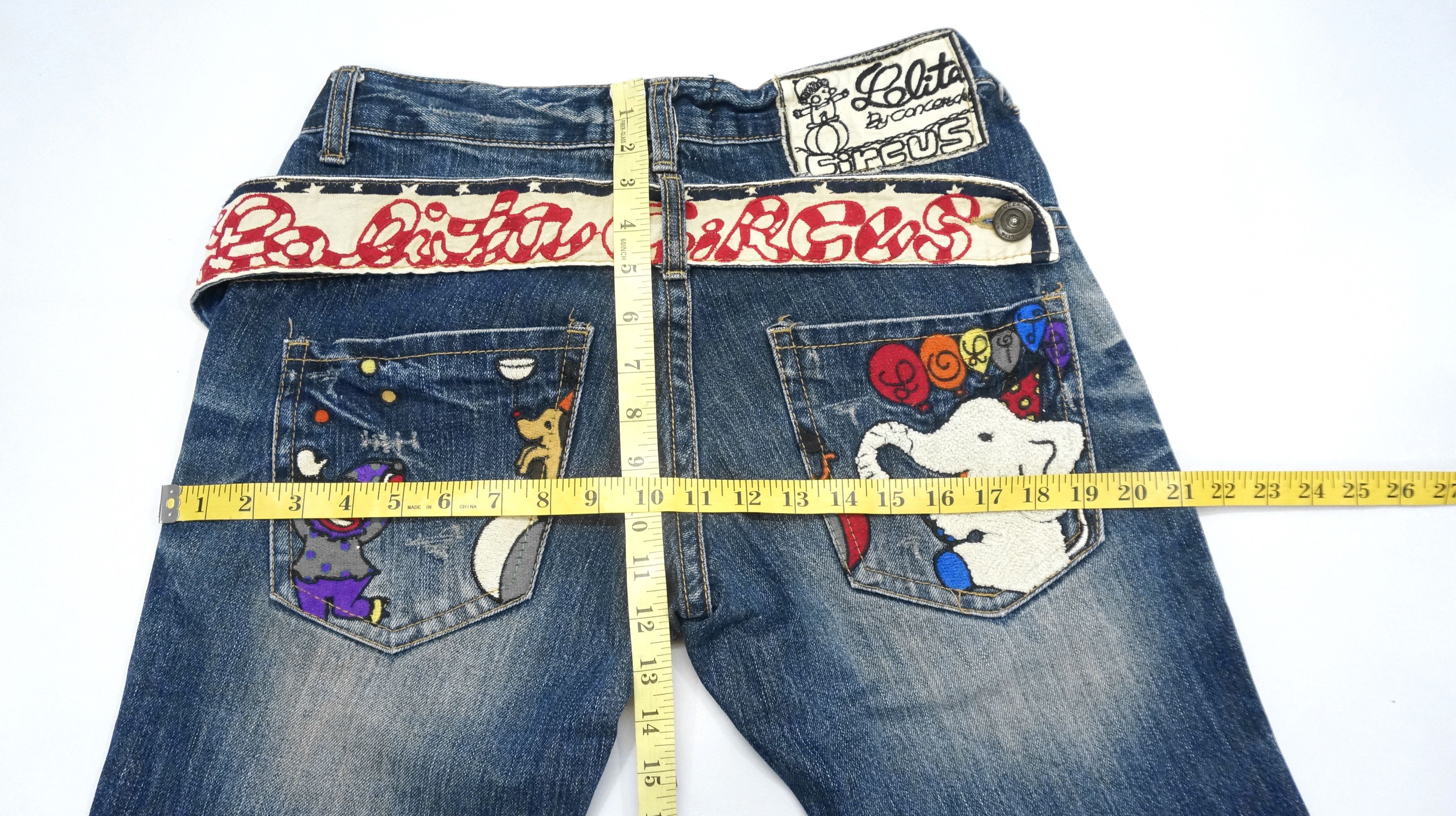 Designer RARE 🔥 YOSHITOMO NARA LOLITA Circus Vintage Jeans Size US 29 - 22 Thumbnail