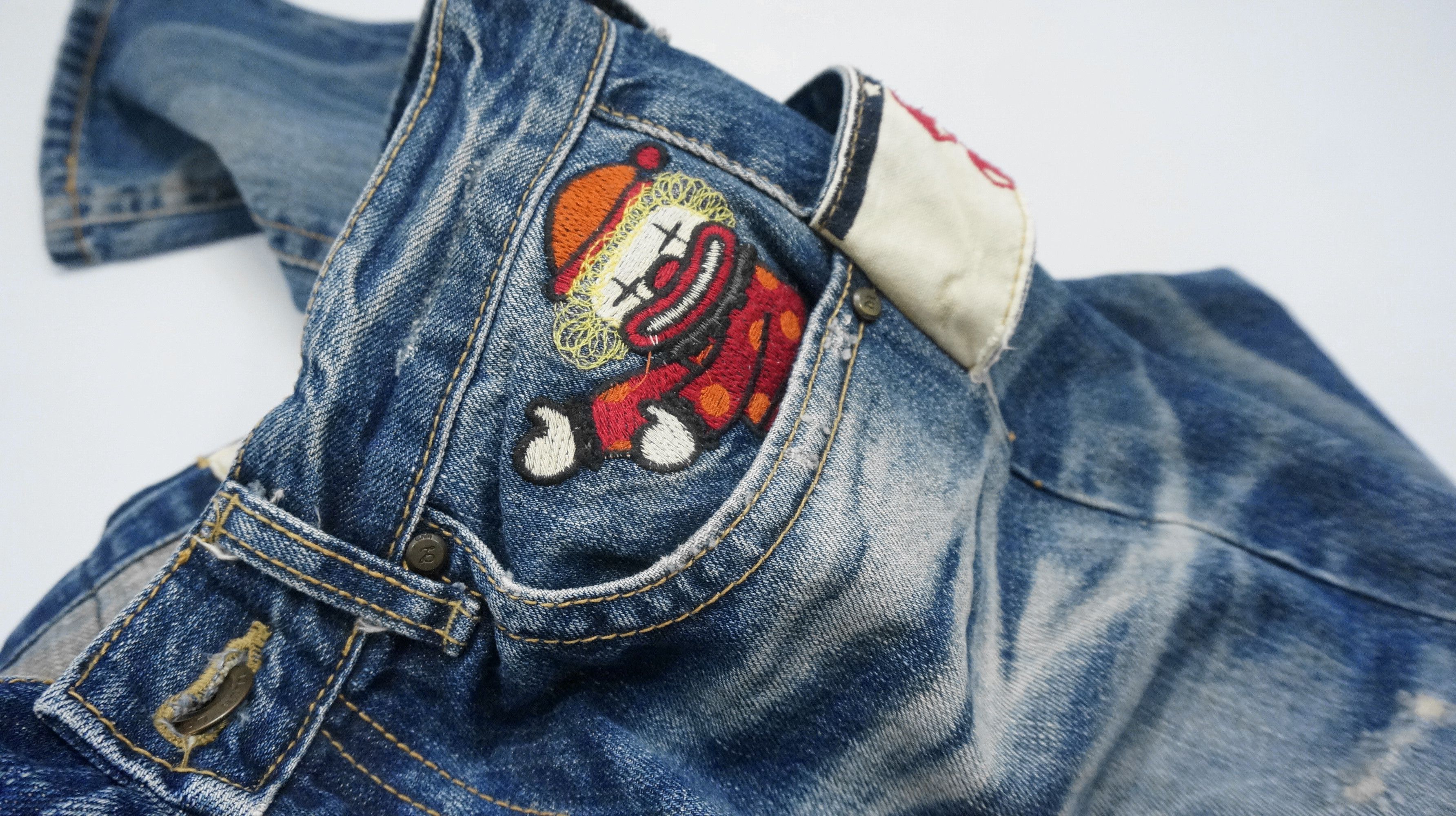 Designer RARE 🔥 YOSHITOMO NARA LOLITA Circus Vintage Jeans Size US 29 - 12 Thumbnail