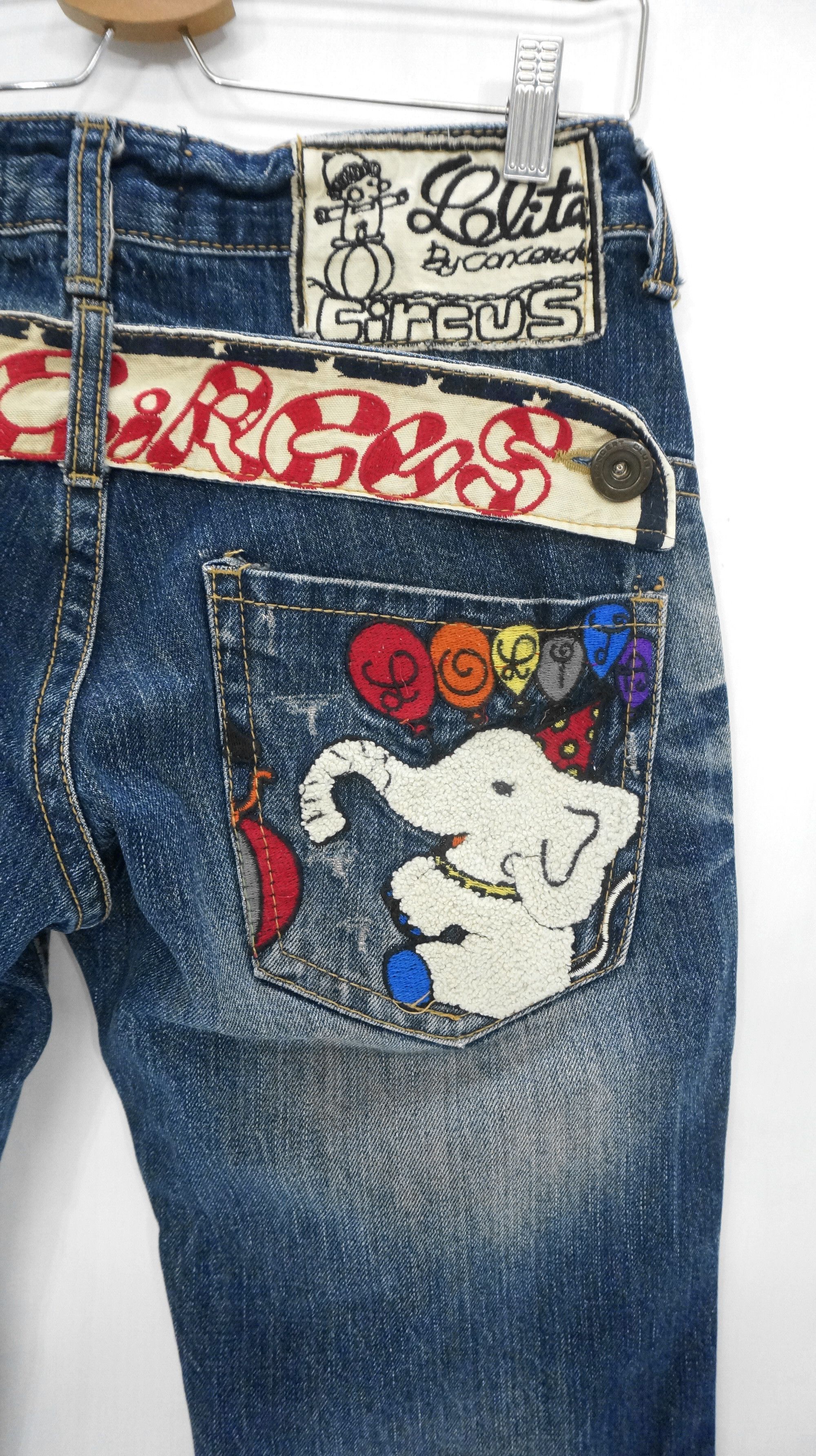 Designer RARE 🔥 YOSHITOMO NARA LOLITA Circus Vintage Jeans Size US 29 - 2 Thumbnail