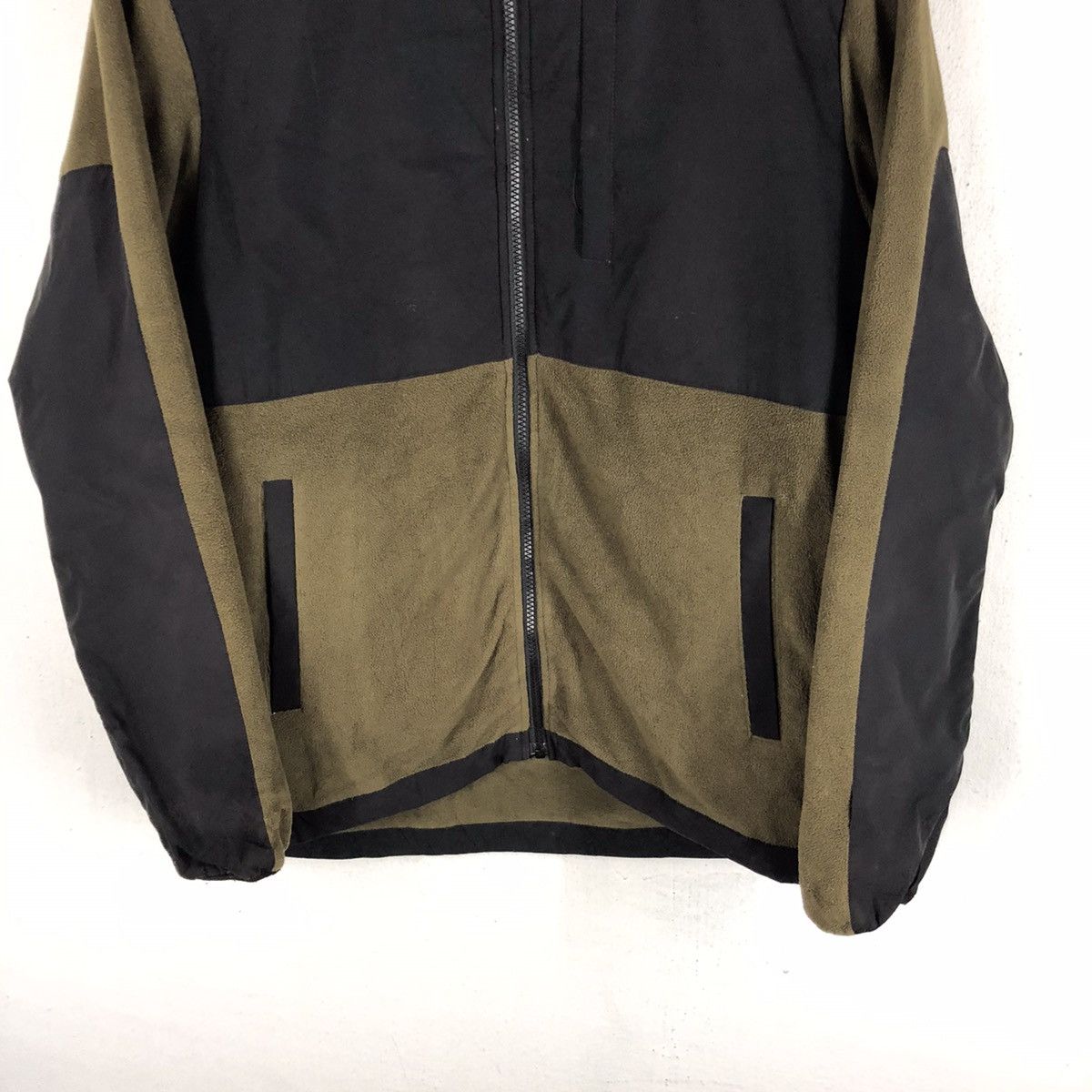 Japanese Brand GU FLEECE HOODED JACKET NICE DESIGN Size US M / EU 48-50 / 2 - 5 Thumbnail