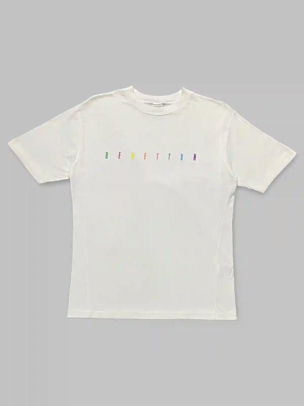 Vintage United Colors Of Benetton Embroidered Tshirt