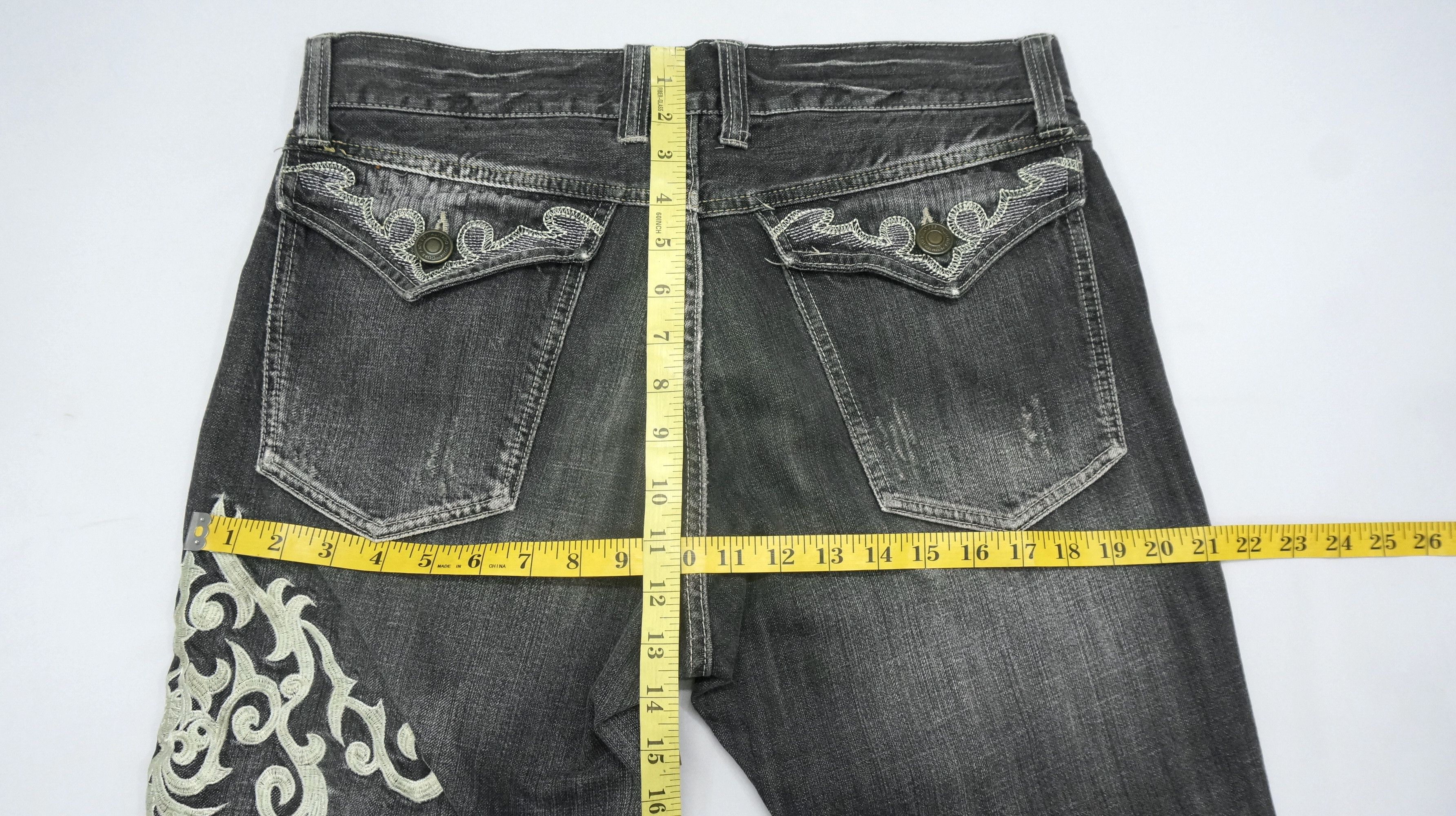 Japanese Brand Flare 🔥 SORRIDERRE Vintage Tattoo Tribal Distressed Jeans Size US 33 - 20 Thumbnail