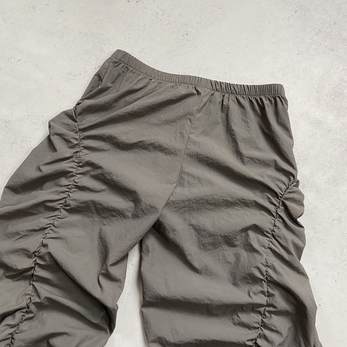 Japanese Brand Archival Pleated Nylon Pants Drill Issey Miyake Style Size 27" / US 4 / IT 40 - 5 Thumbnail