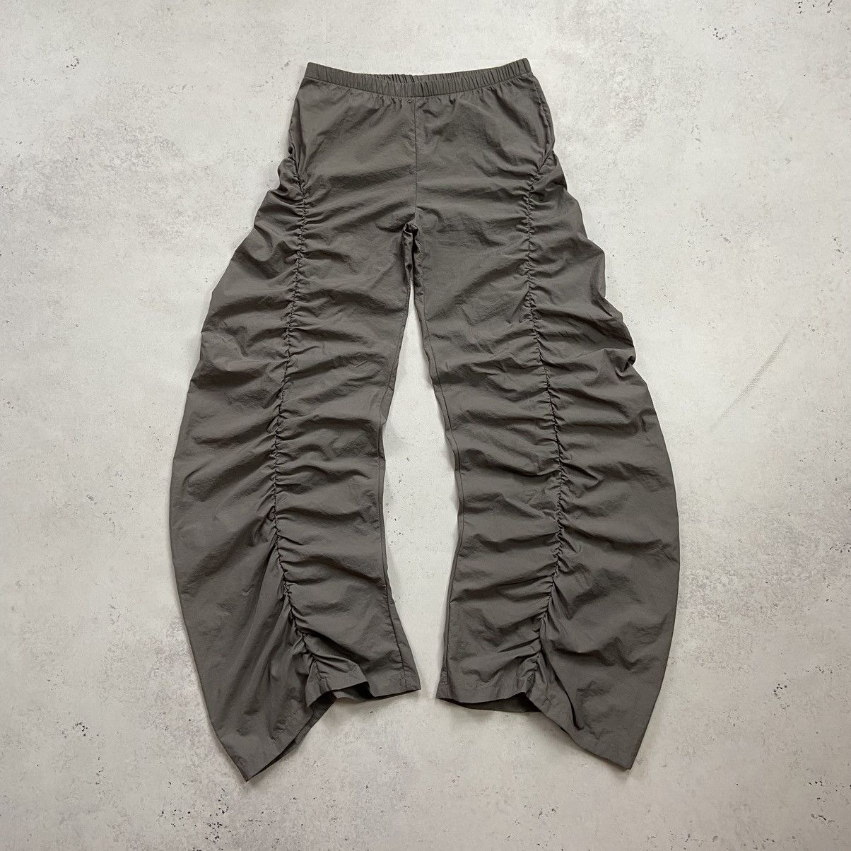 Japanese Brand Archival Pleated Nylon Pants Drill Issey Miyake Style Size 27" / US 4 / IT 40 - 12 Thumbnail