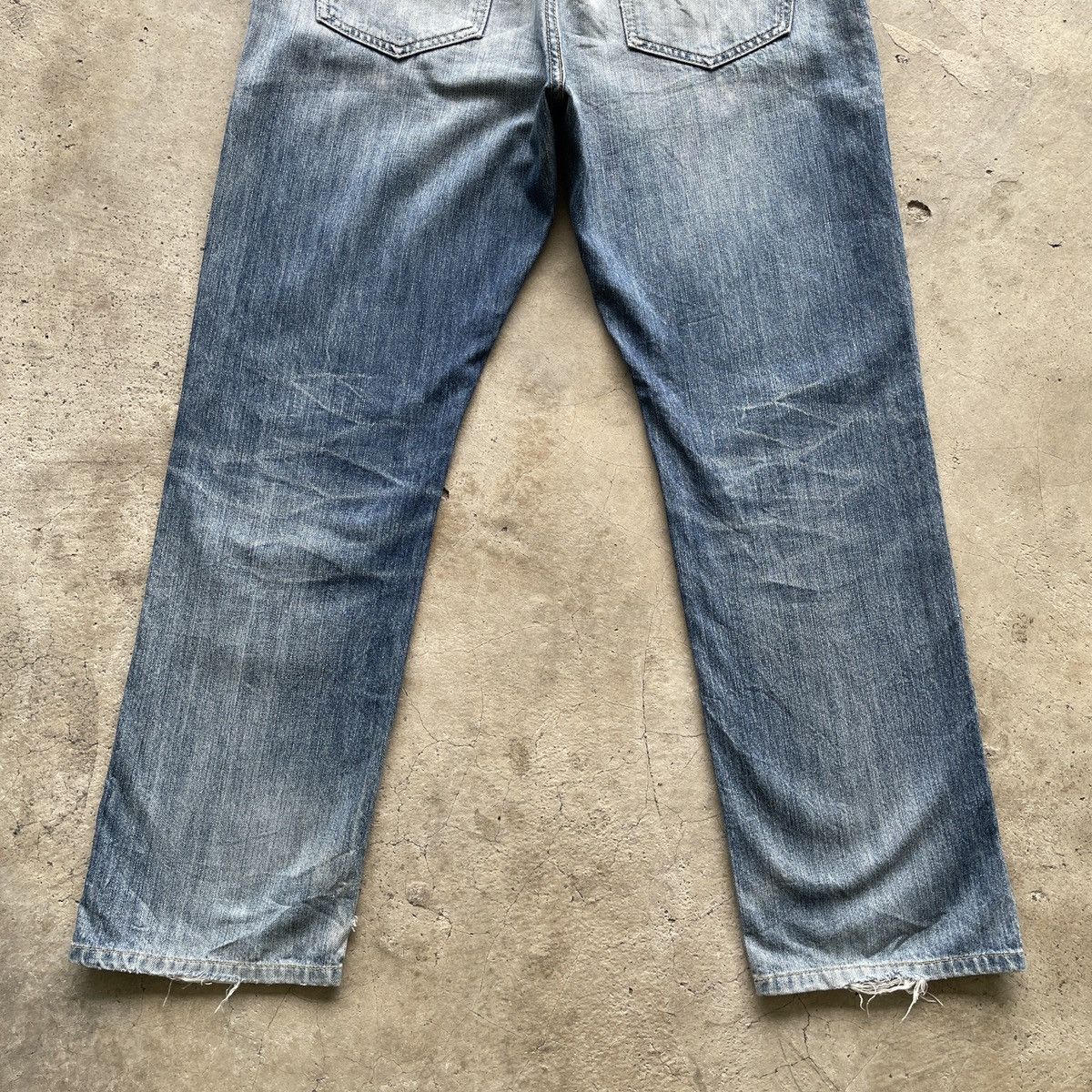 Japanese Brand Vintage Japanese Faded Distressed Denim Jeans Pants W33x30 Size US 33 - 13 Thumbnail