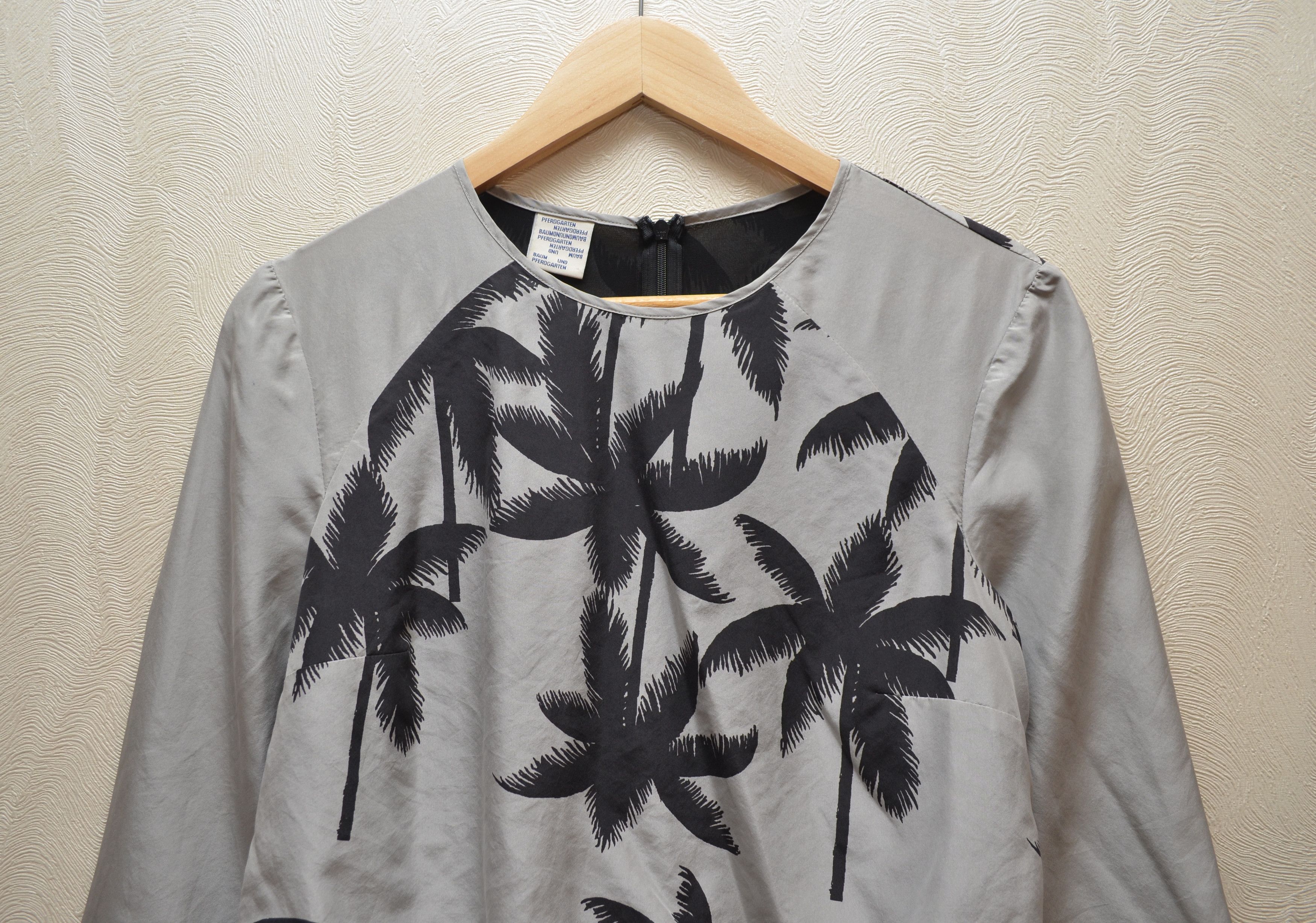 Baum und Pferdgarten Baum Und Pferdgarten 100%Silk Elastic Waist Palm Tree Blouse Size XS / US 0-2 / IT 36-38 - 2 Thumbnail