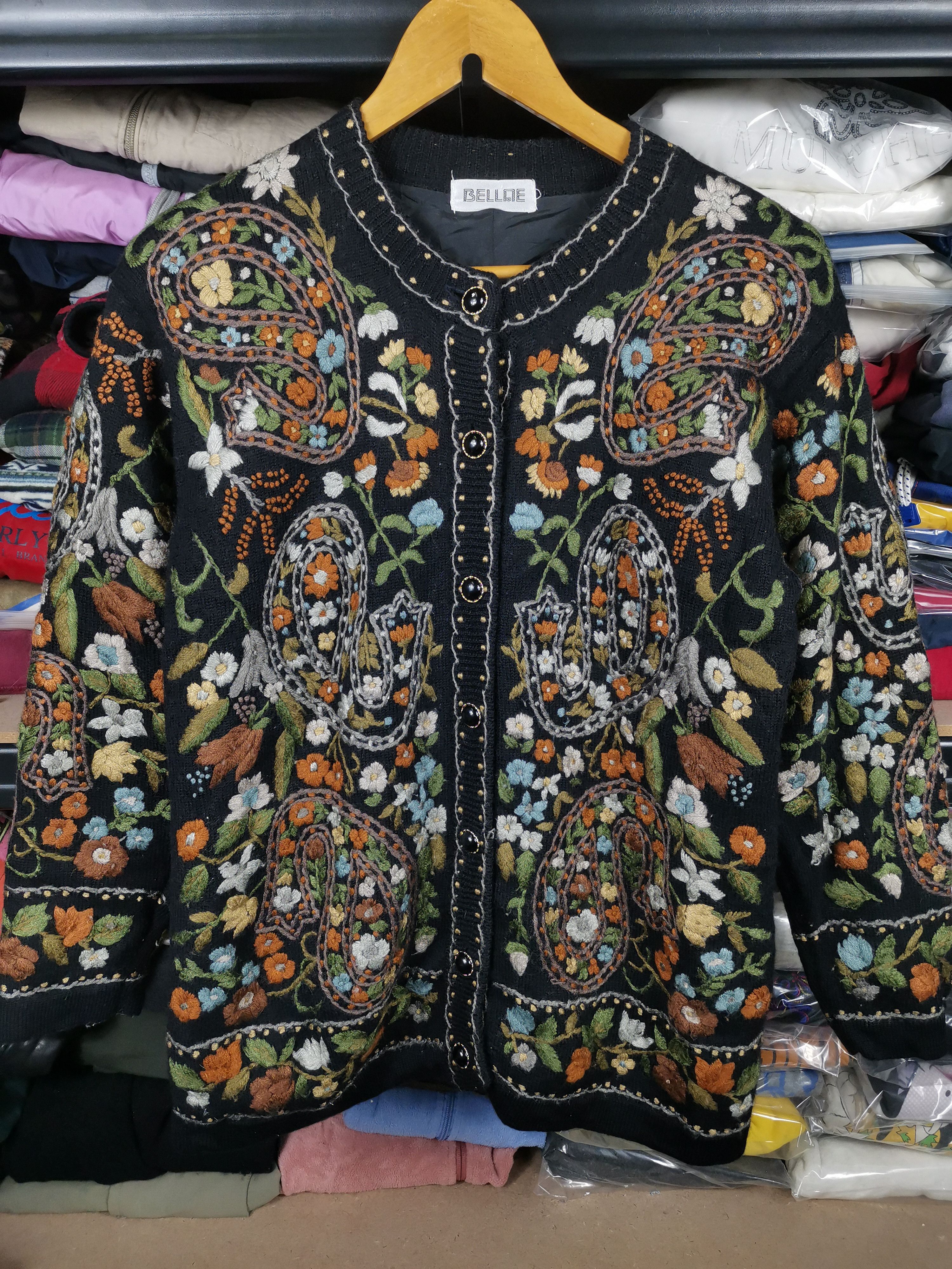 Japanese Brand Vintage Japanese Coloured Full Embroidered Knit Jacket Size US M / EU 48-50 / 2 - 1 Thumbnail