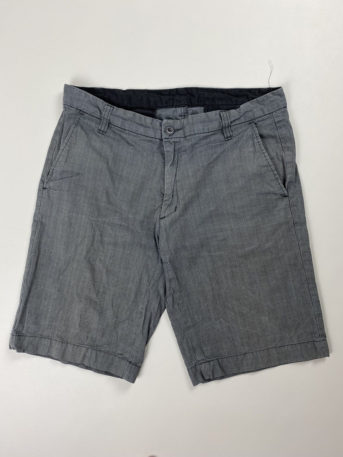 Other Carhartt vintage Primary Bermuda men’s Checked chino shorts Size US 36 / EU 52 - 1 Thumbnail