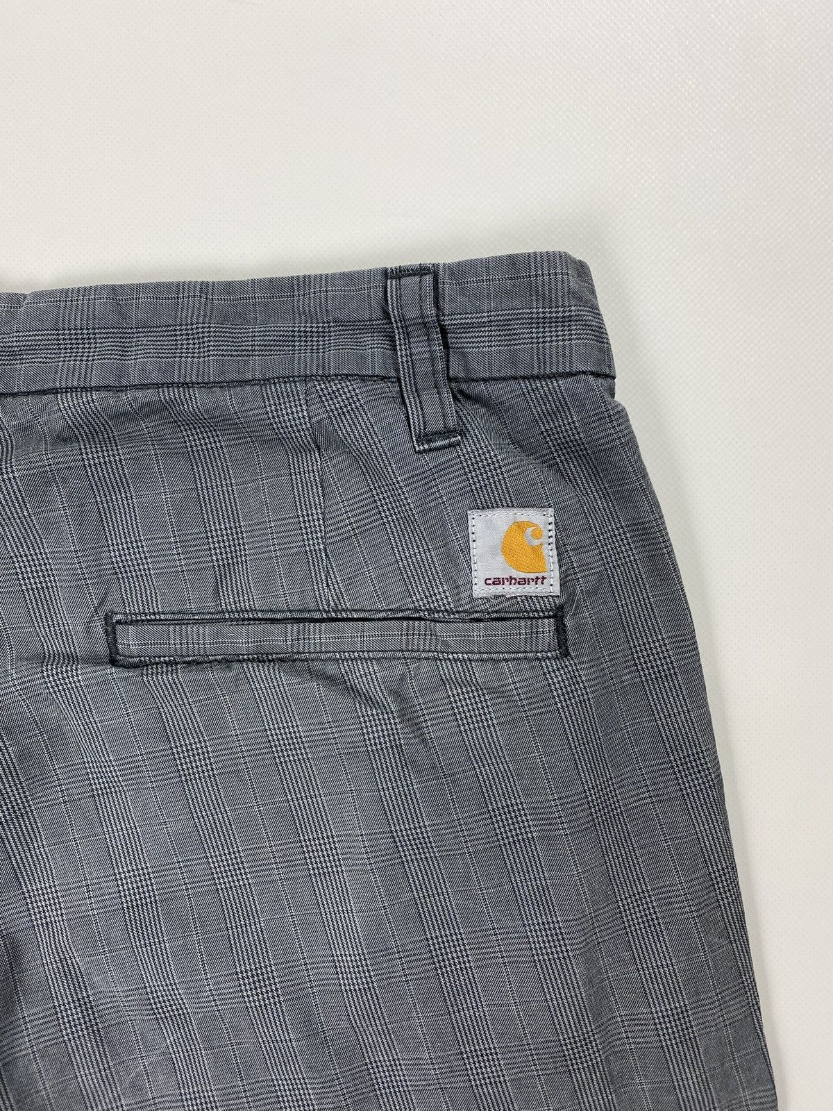 Other Carhartt vintage Primary Bermuda men’s Checked chino shorts Size US 36 / EU 52 - 14 Thumbnail