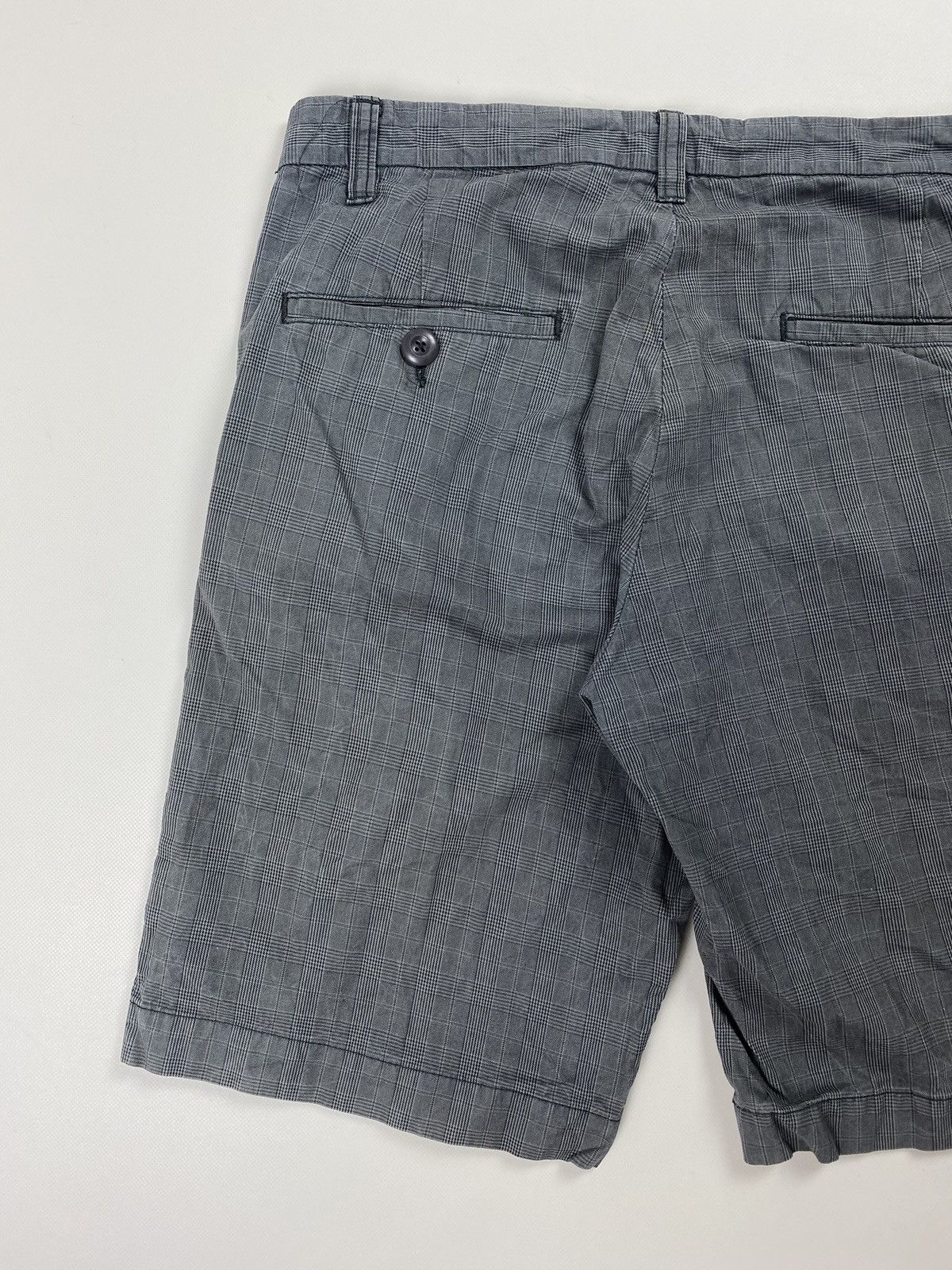 Other Carhartt vintage Primary Bermuda men’s Checked chino shorts Size US 36 / EU 52 - 12 Thumbnail