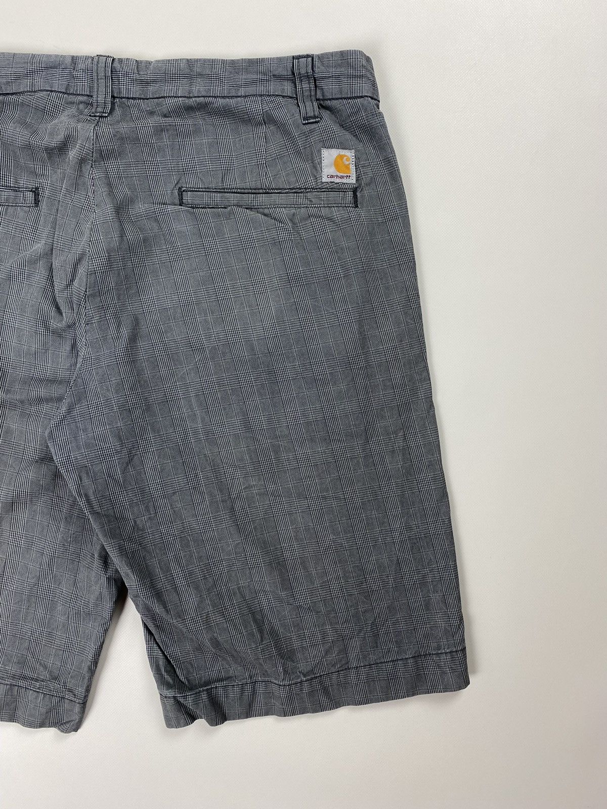Other Carhartt vintage Primary Bermuda men’s Checked chino shorts Size US 36 / EU 52 - 13 Thumbnail