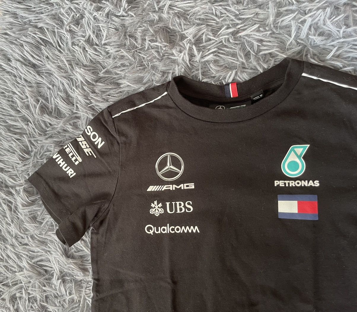 Mercedes-Benz × Tommy Hilfiger Petronas Mercedes Benz AMG x Tommy Hilfiger racing t-shirt Size XS / US 0-2 / IT 36-38 - 2 Thumbnail