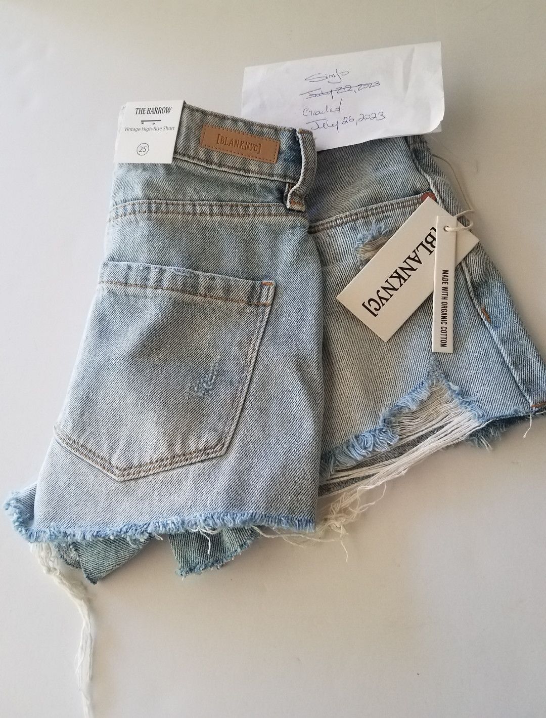 Vintage Blank NYC Vintage High-Rise Distressed Cutoff Denim Shorts Size 25" / US 0 / IT 36 - 4 Thumbnail