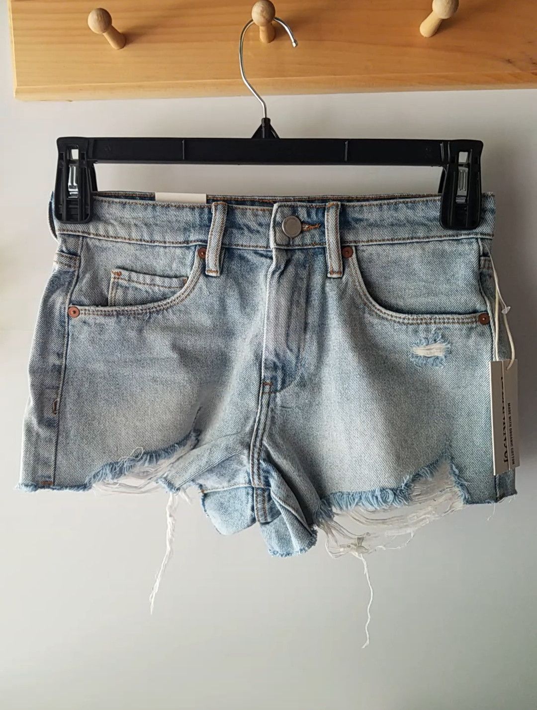 Vintage Blank NYC Vintage High-Rise Distressed Cutoff Denim Shorts Size 25" / US 0 / IT 36 - 9 Thumbnail