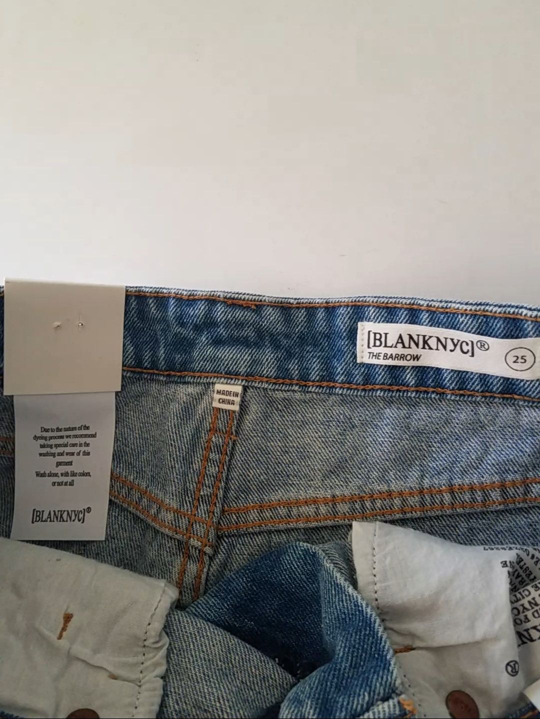 Vintage Blank NYC Vintage High-Rise Distressed Cutoff Denim Shorts Size 25" / US 0 / IT 36 - 3 Thumbnail