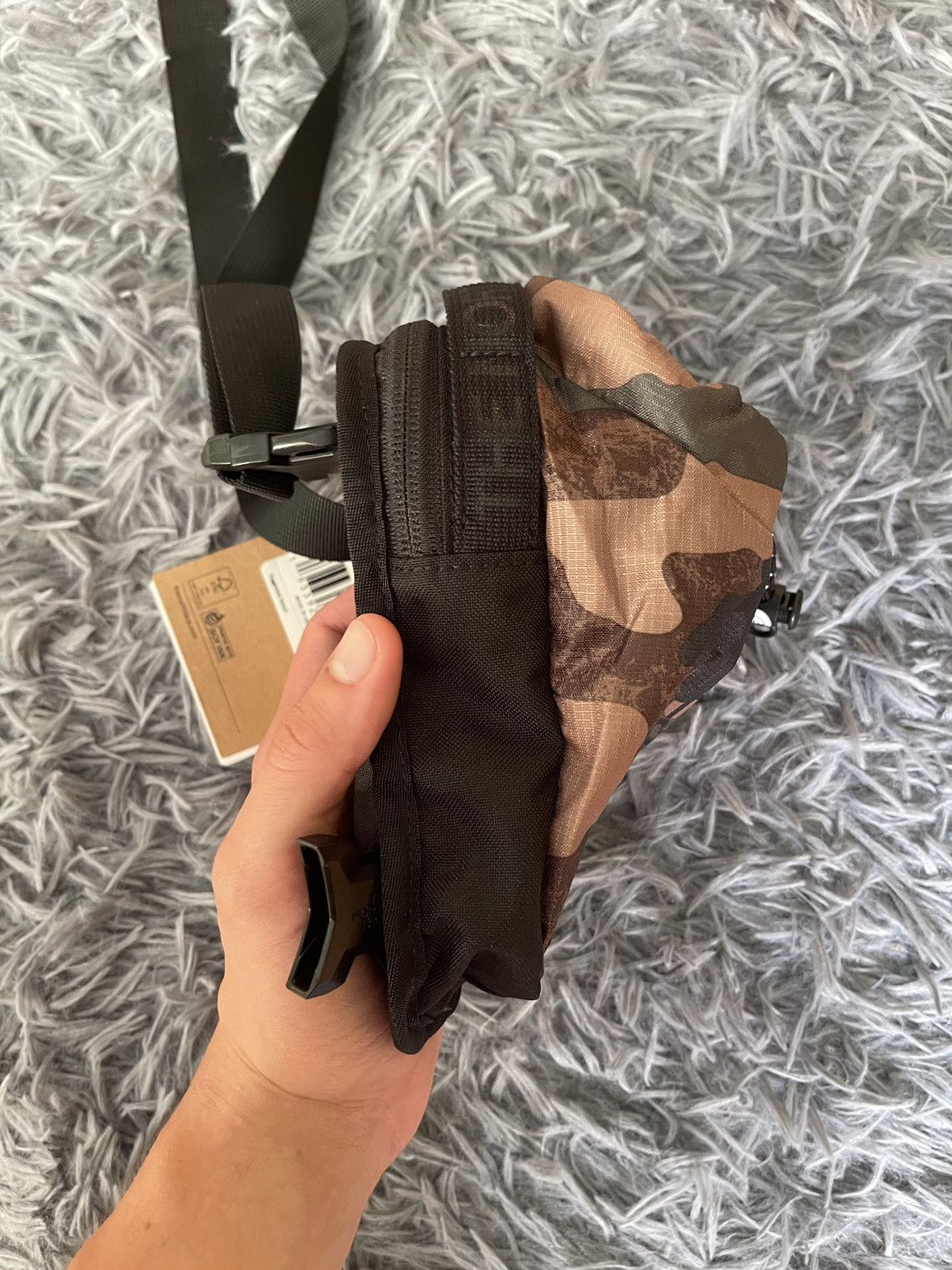 The North Face The North Face TNF camo mini messenger gorpcore style bag Size ONE SIZE - 2 Thumbnail