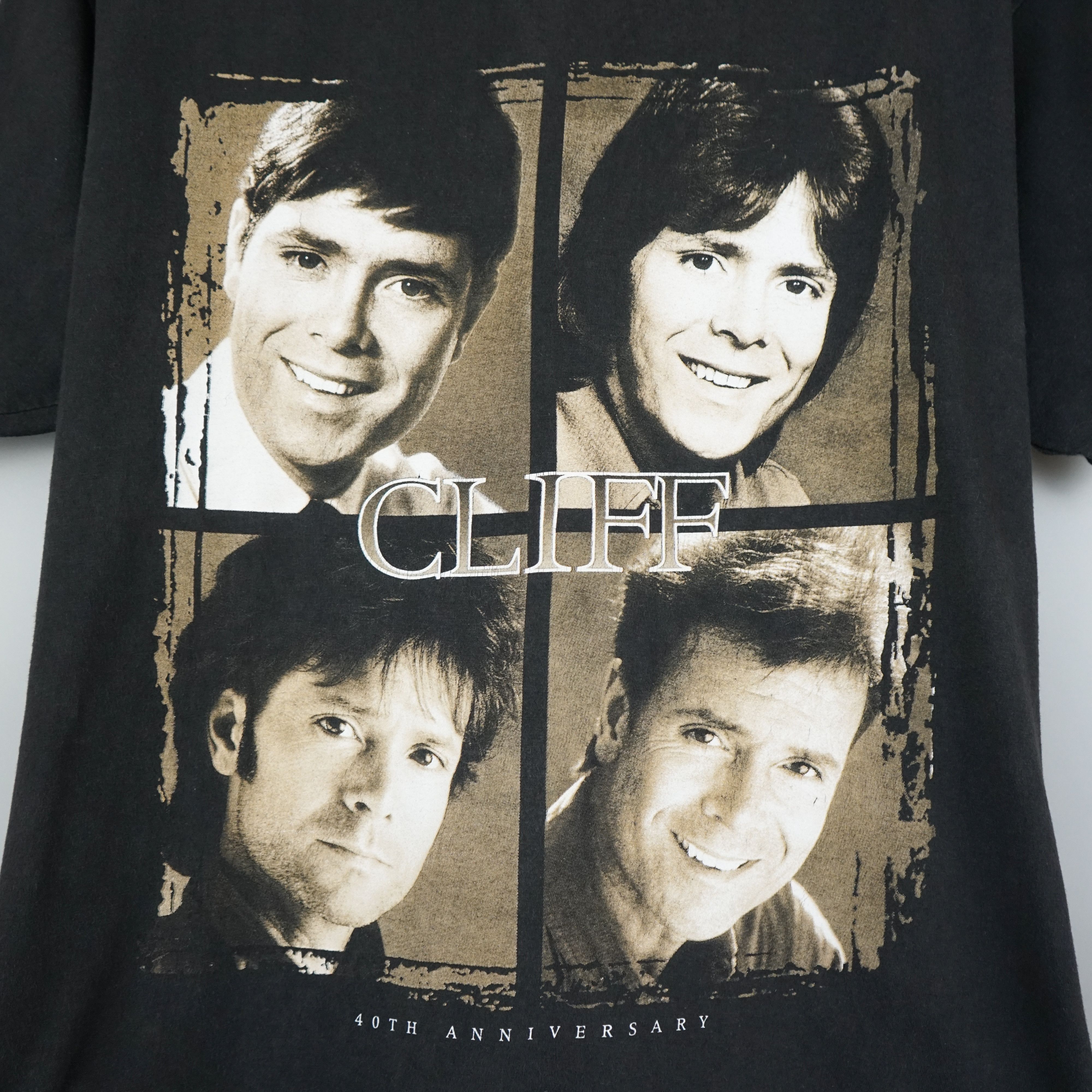 Band Tees × Vintage vintage Cliff Richards t shirt 1999 Concert Size US XL / EU 56 / 4 - 2 Thumbnail