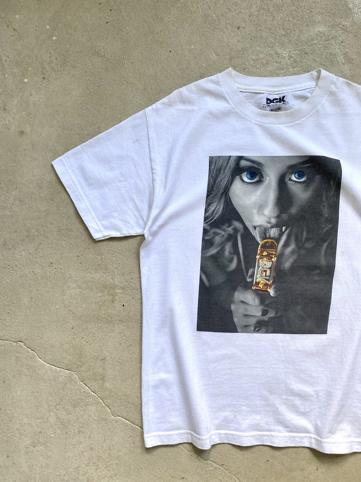 DGK Rare! Vintage Sexy Girl DGK T Shirt Hook Ups Size US M / EU 48-50 / 2 - 2 Thumbnail